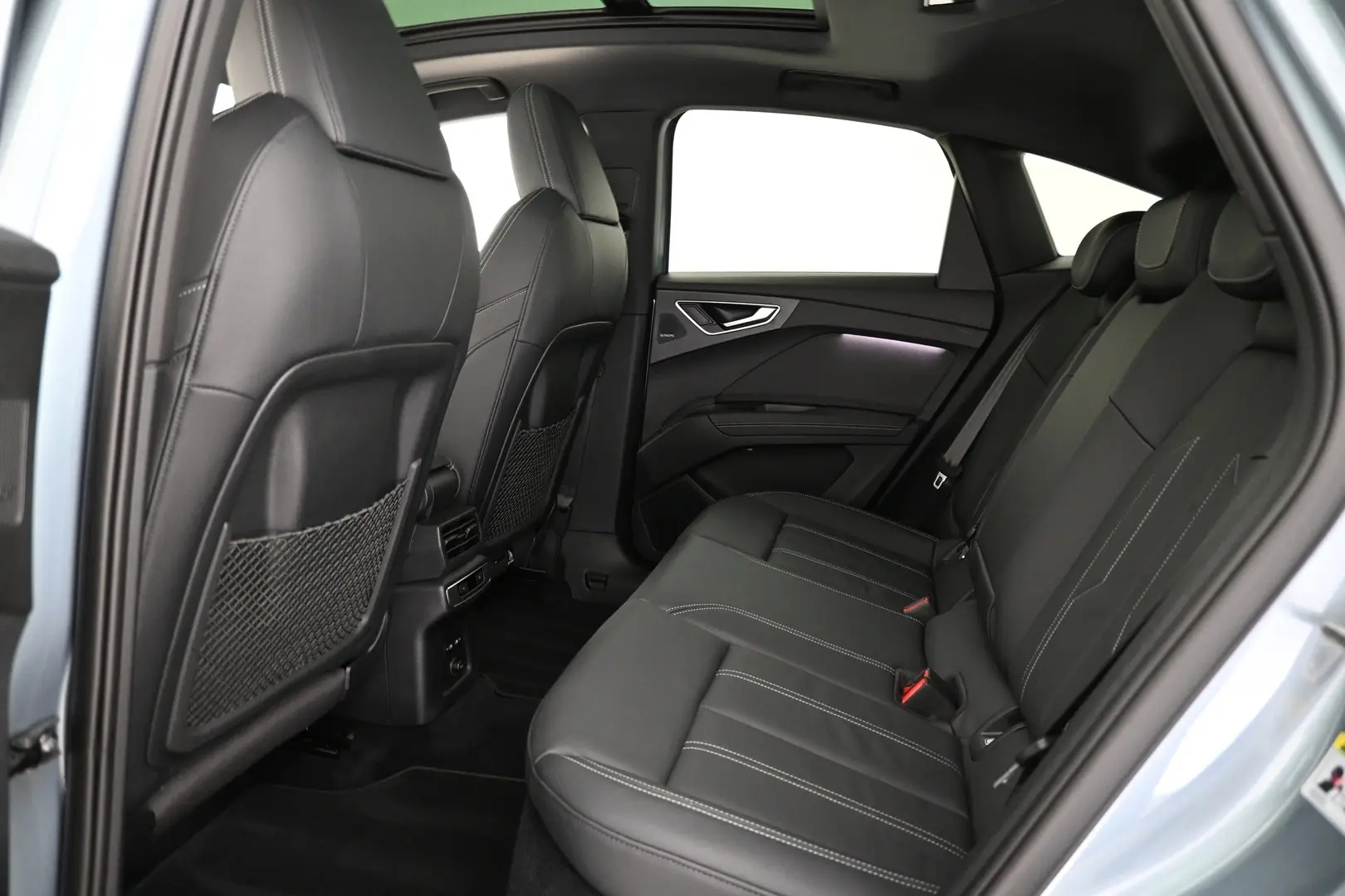Car Image - 2SeCTMPM0gSr3ZXLPmAPbE