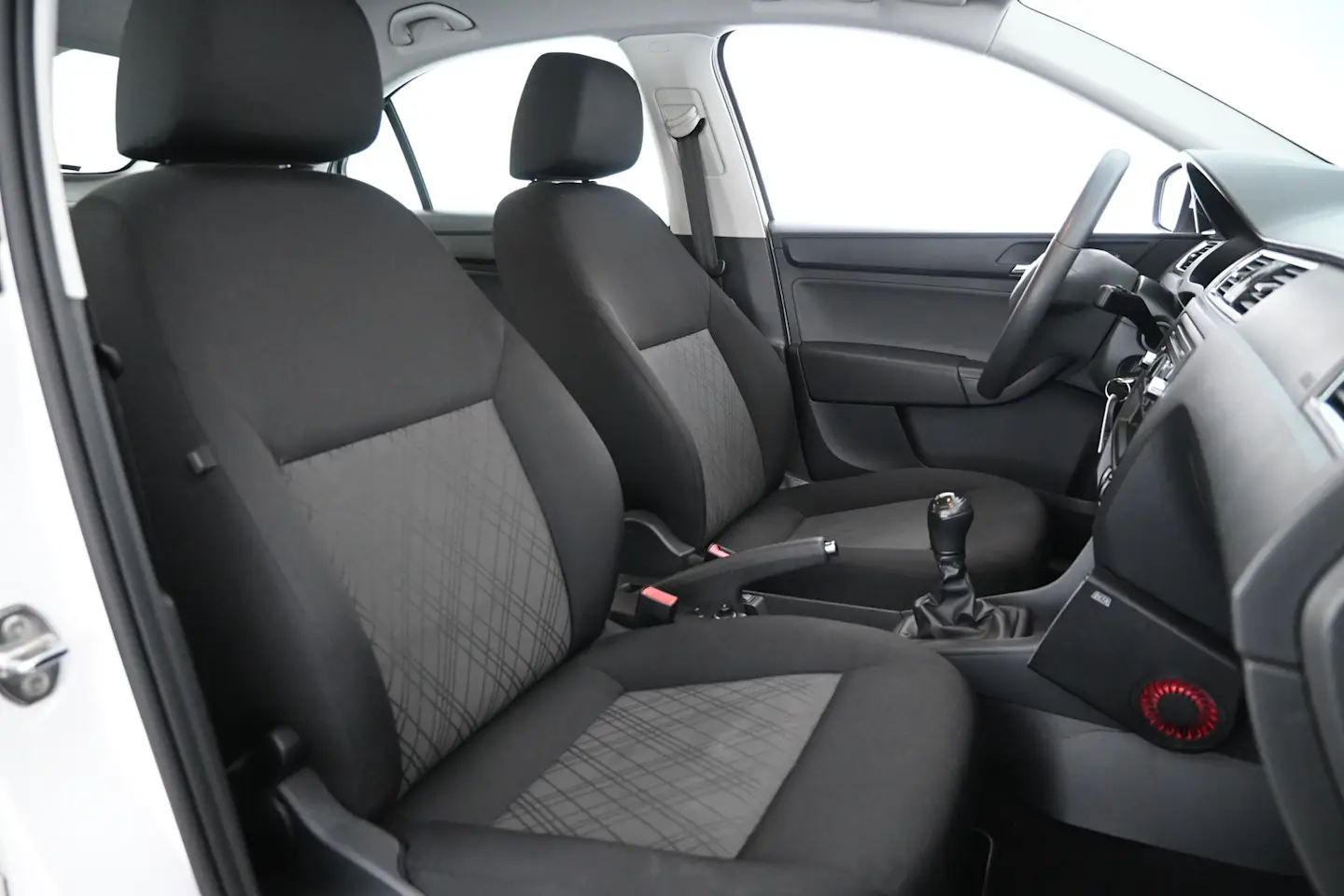 Car Image - 6EJLiDofI7zqN5W3vPwO54