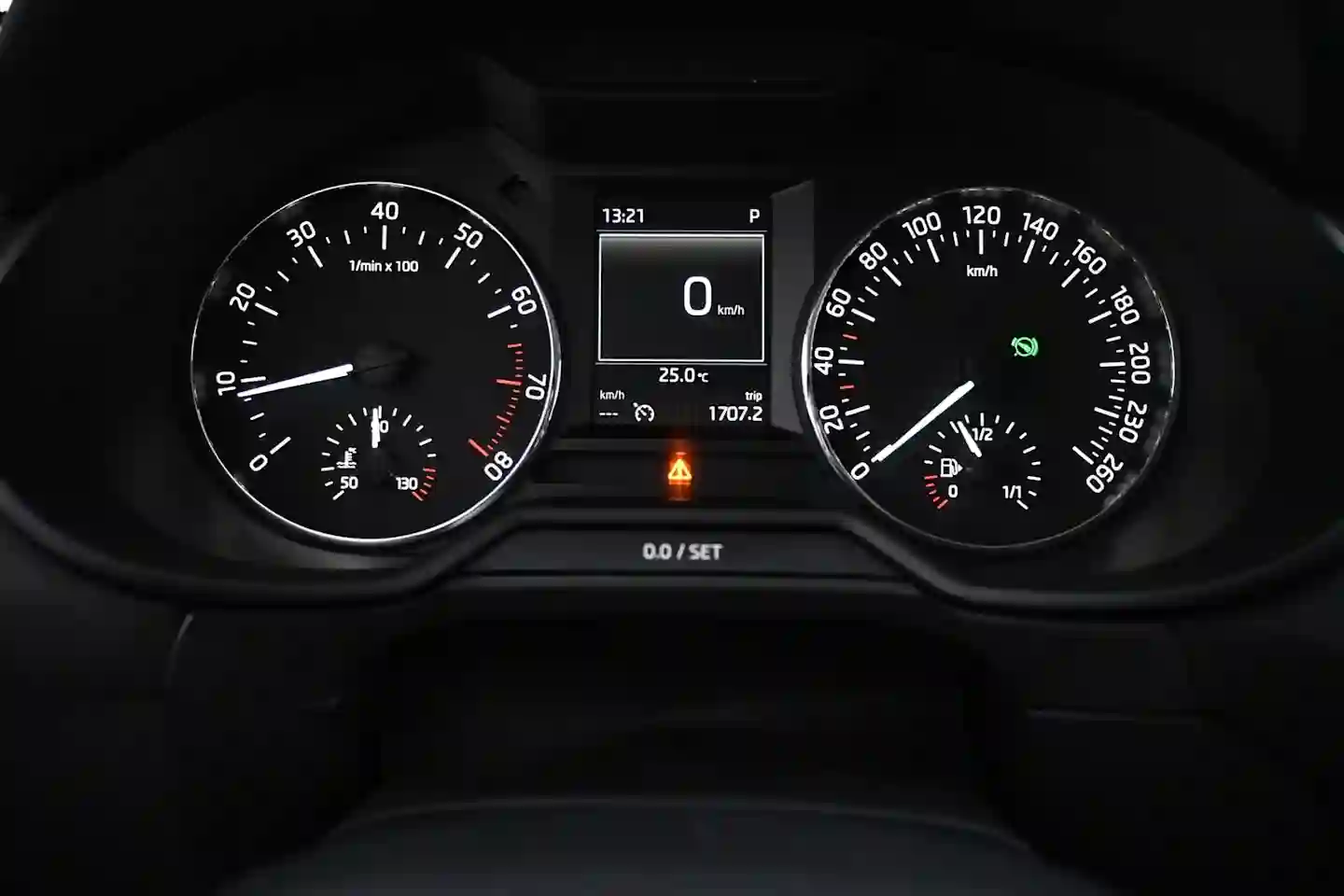 Car Image - 7fH9ATi2ufQmDMcmvsRx9i