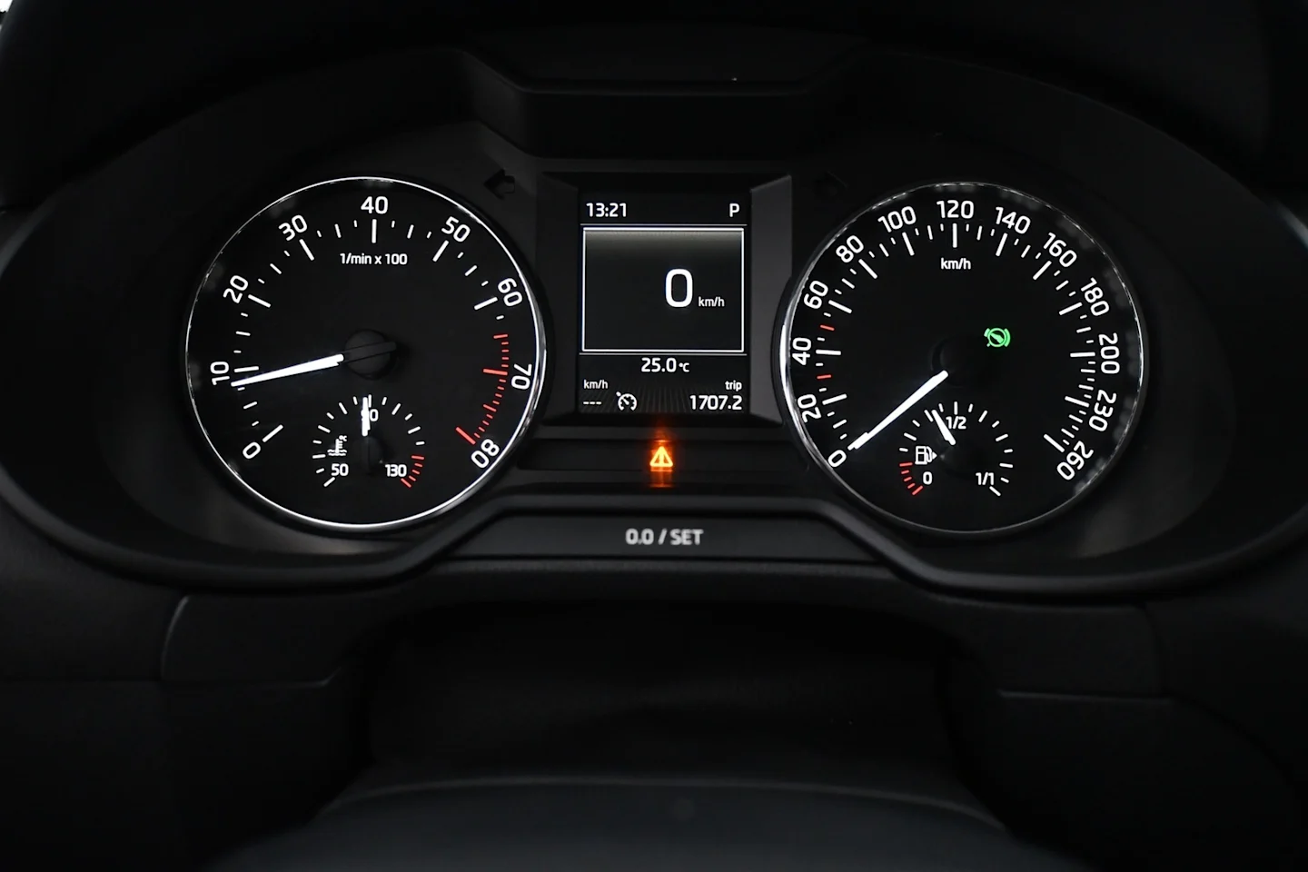Car Image - 7fH9ATi2ufQmDMcmvsRx9i