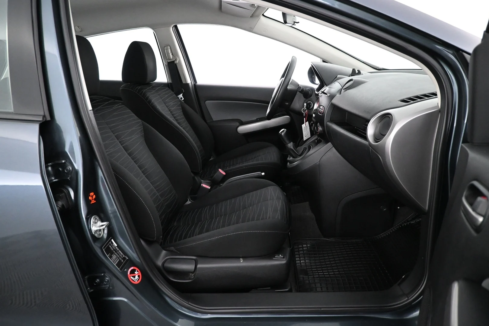 Car Image - 51KeEw8PdddbFpIEevtnoQ
