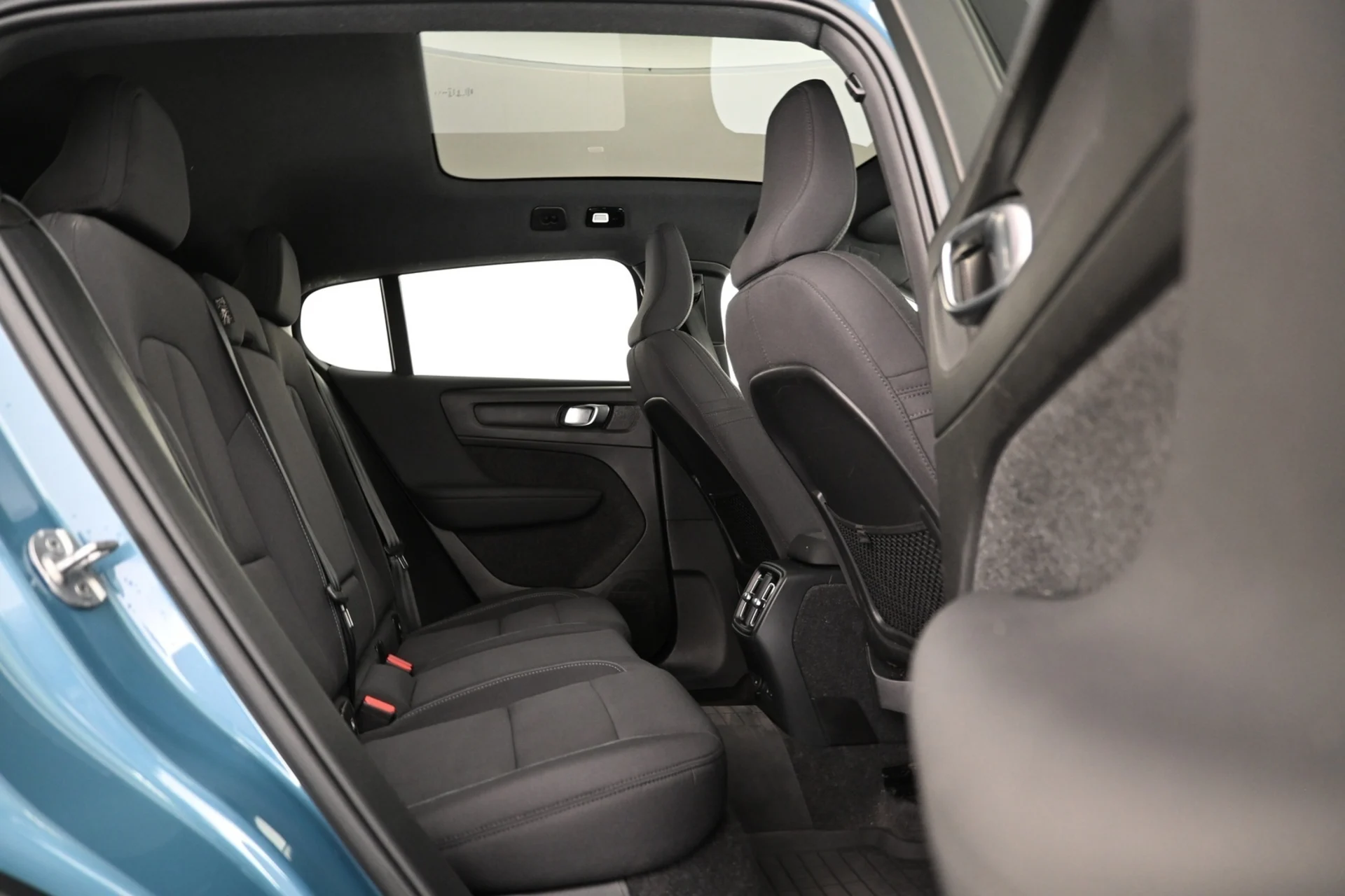 Car Image - xG4PUqfnUjIDeuW6HQeOh