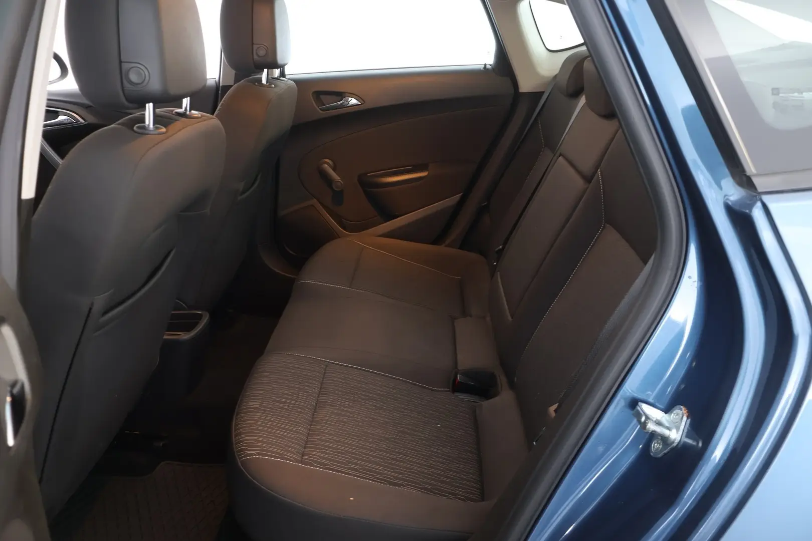 Car Image - 7a0Whvg9moLNOpCTiXAZ8a