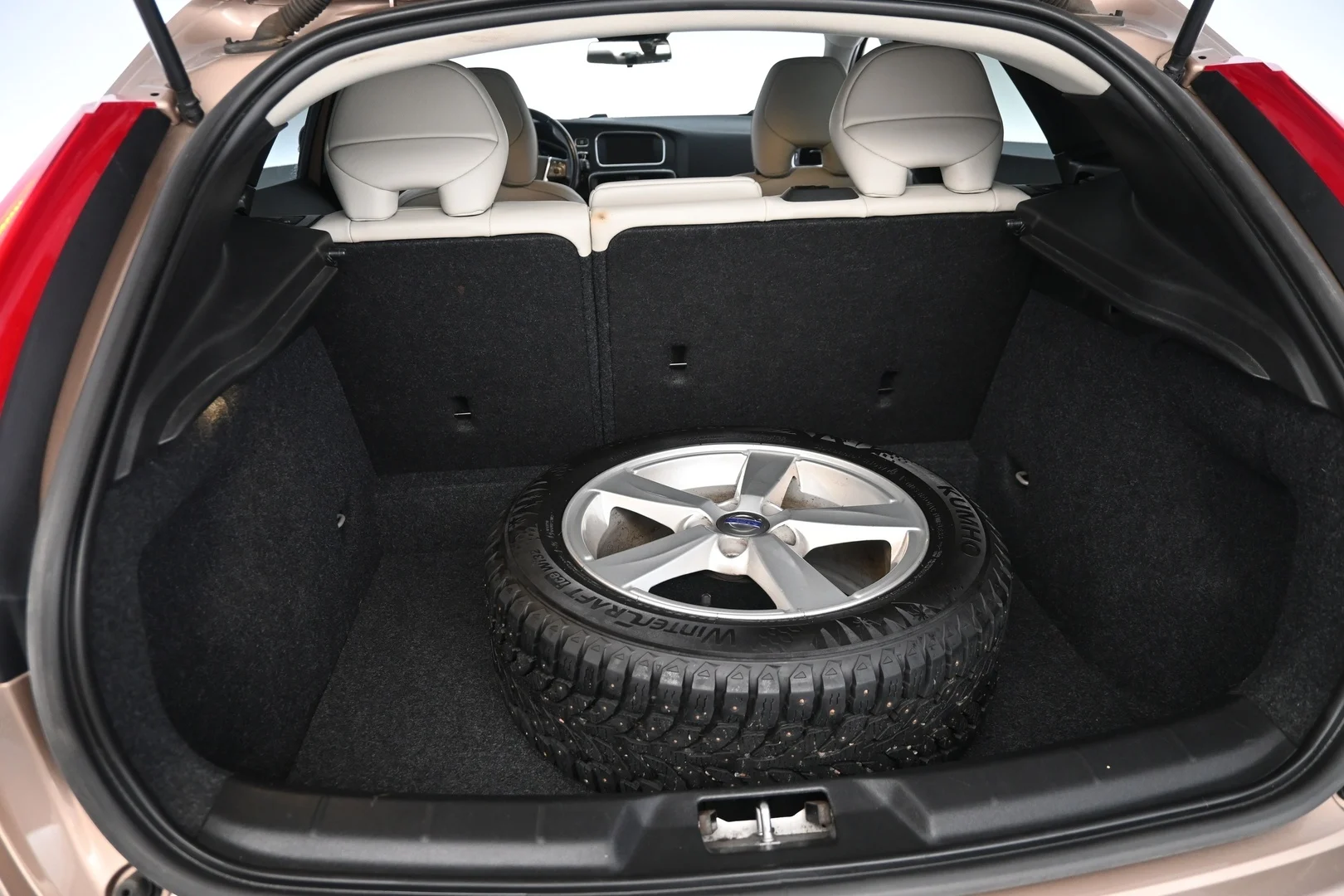 Car Image - 5dFW23nbyJkjny5bsHICjA