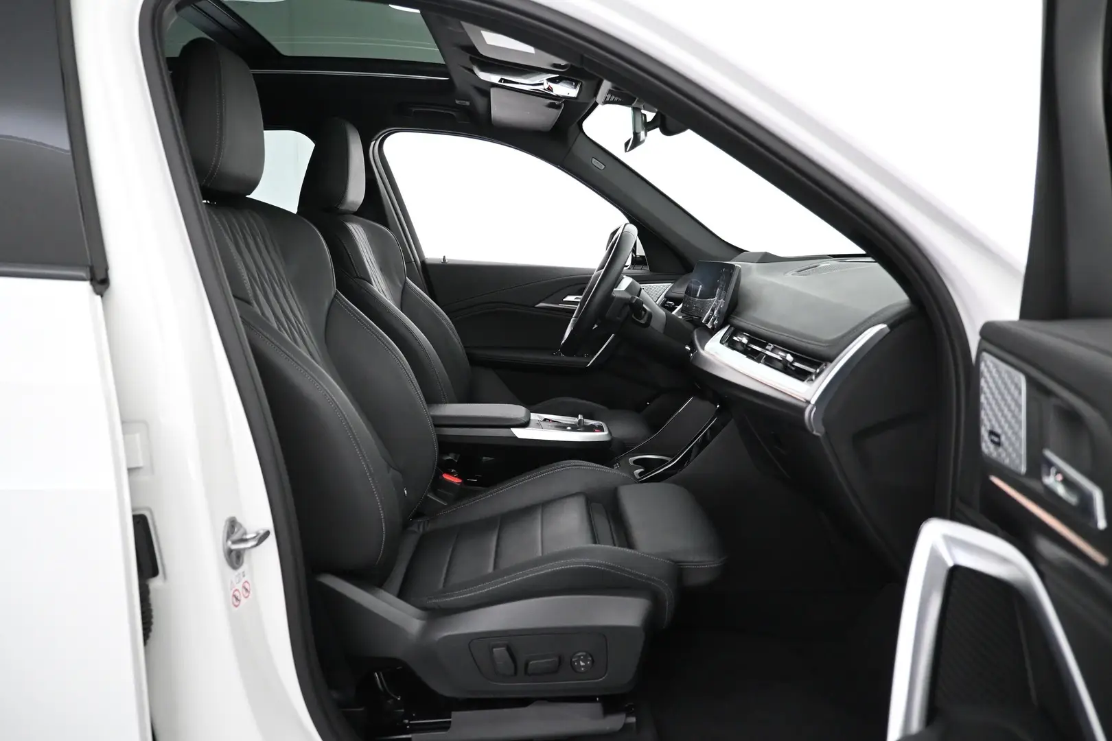 Car Image - 5i5W1rEbPS55uEQ5akmbad