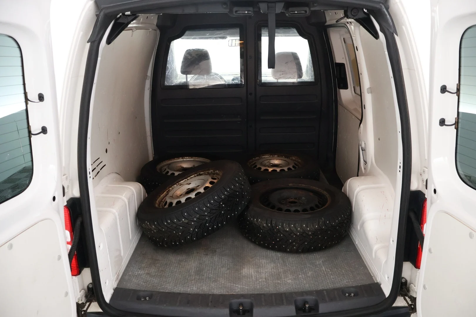 Car Image - 12Ysshe5FeMXbDRA6G97yZ