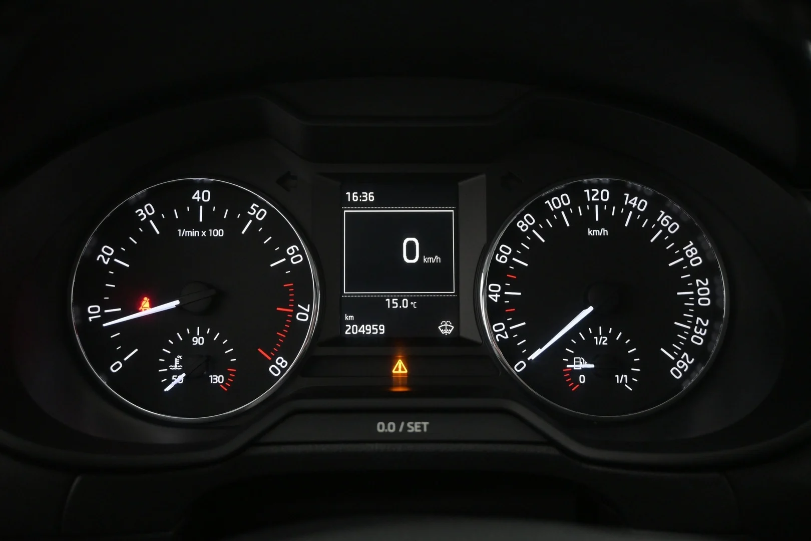 Car Image - 3pB152dZ9HEXegbXaX8Q10