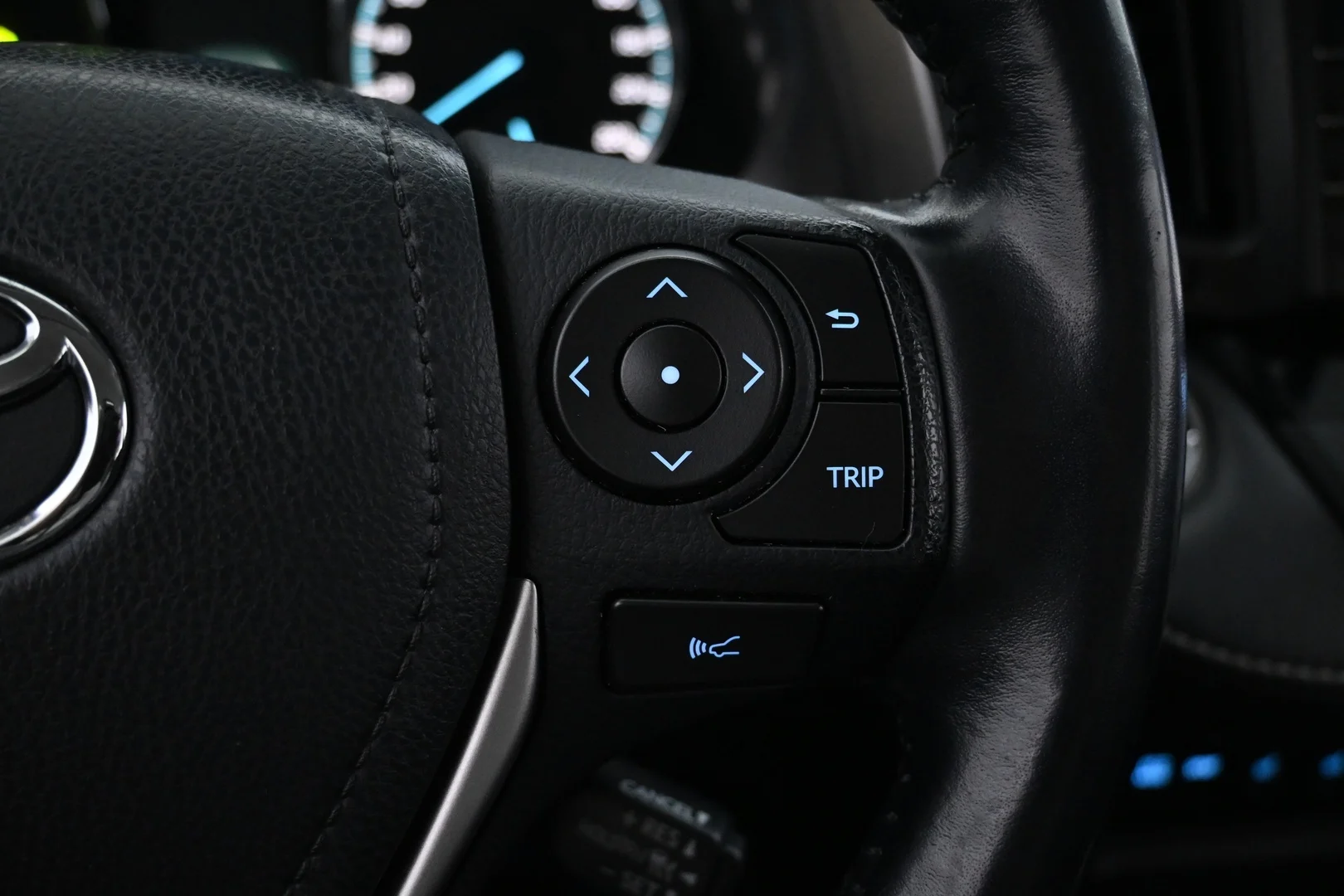 Car Image - nLGGFKH96fWhpaQOt0VPq