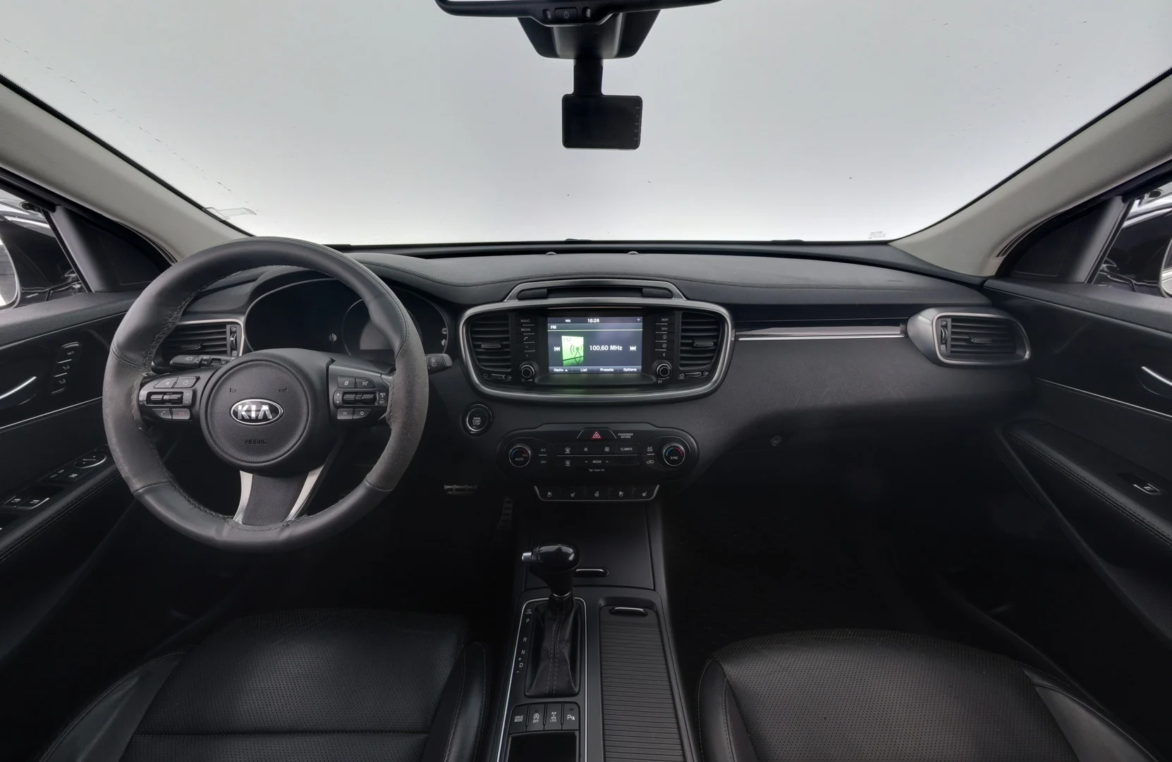 Car Image - 7aIsUShPyGPIqt3Cn77F68