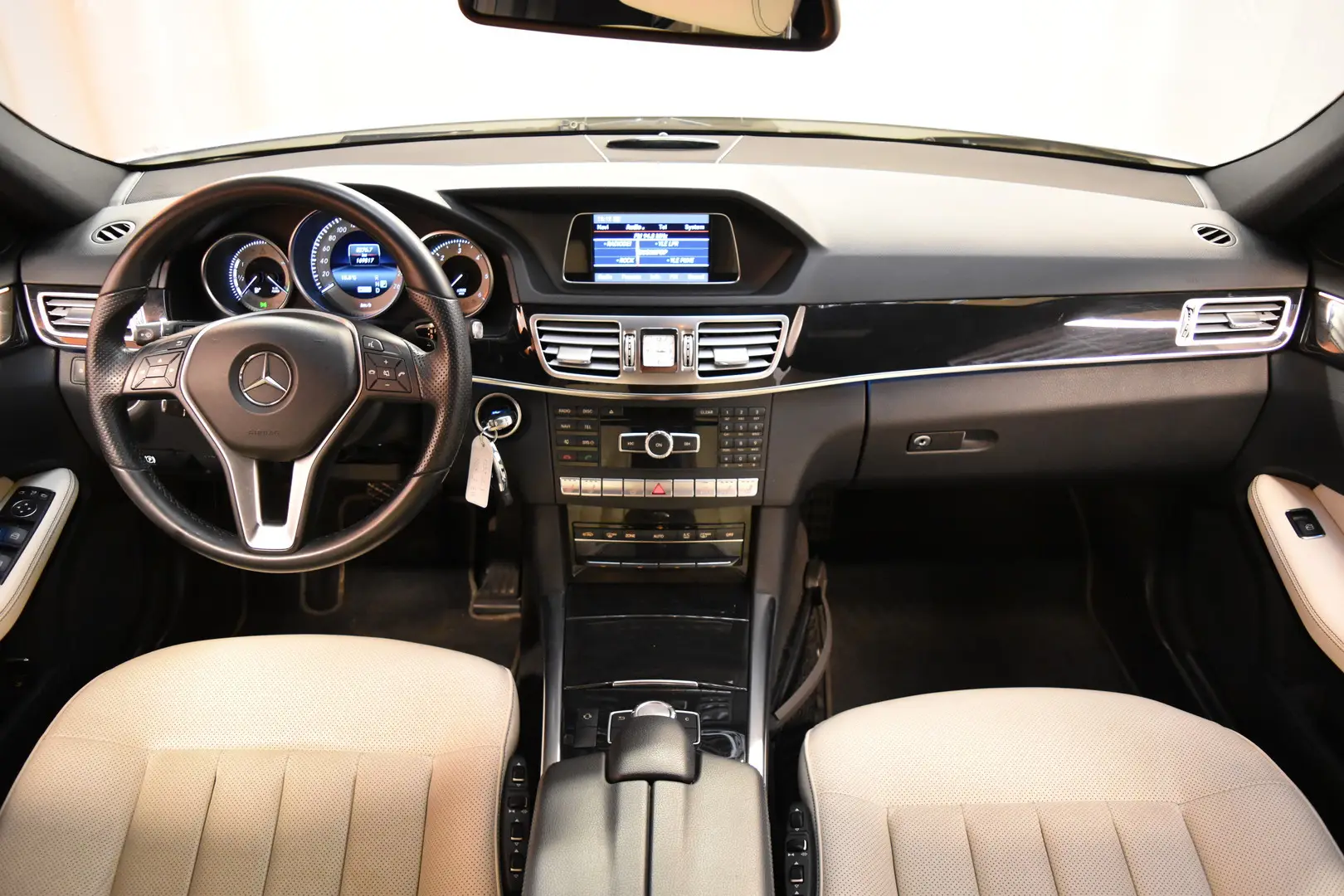 Car Image - 2mEZp0EECoVhoib6nIqfyI