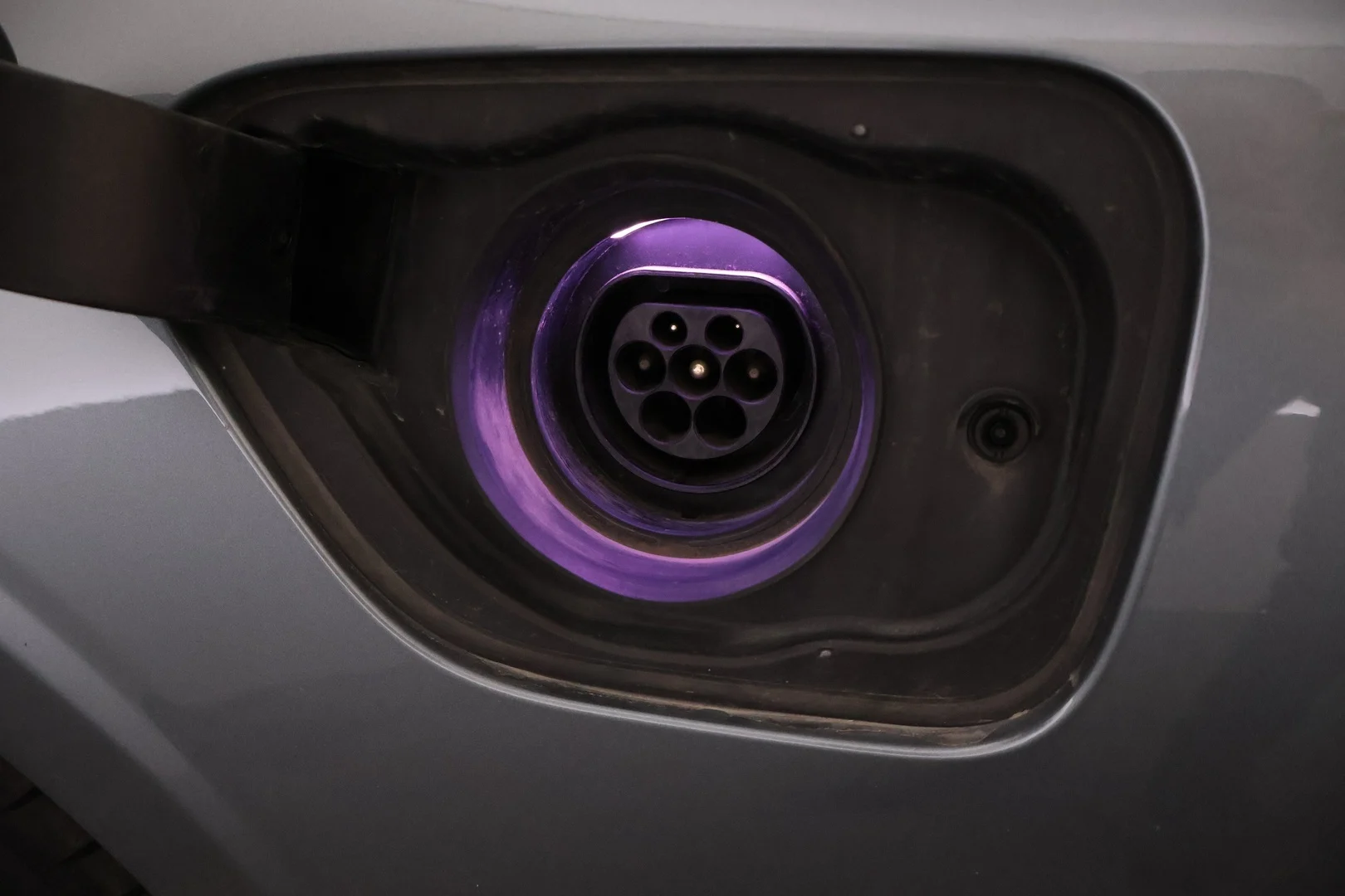 Car Image - 2prX7jNh3iLd0vtIZ502ml