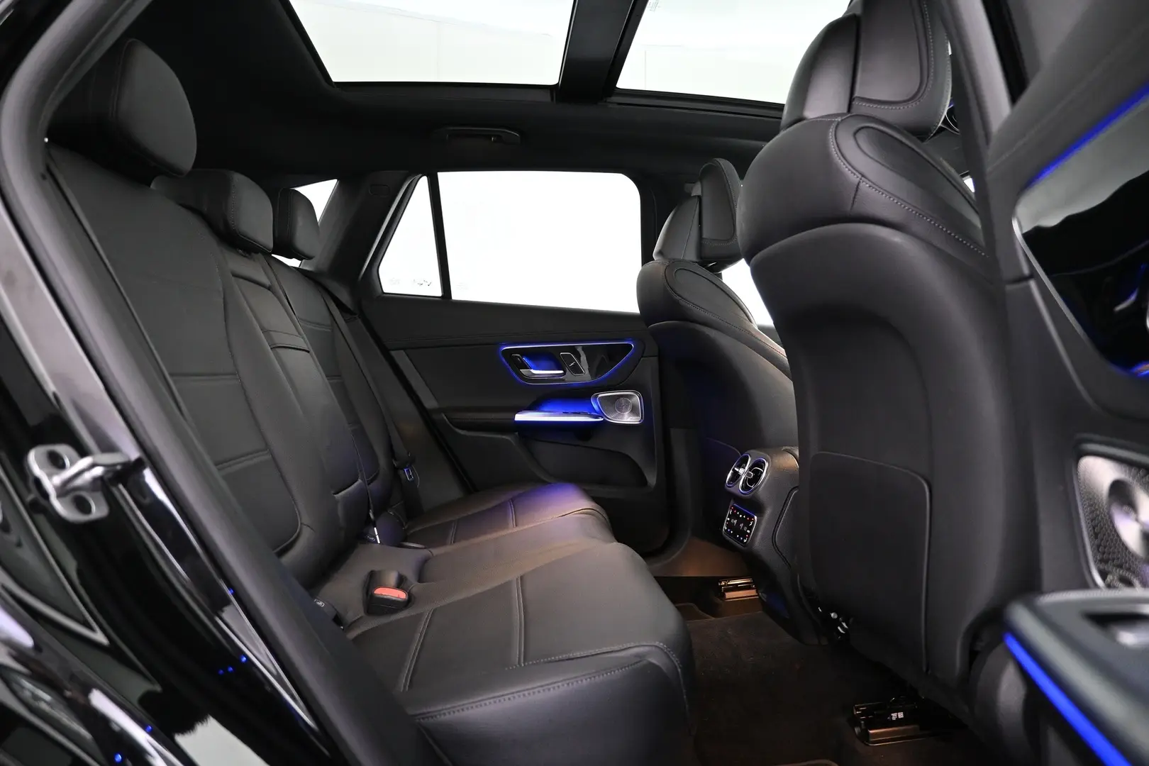 Car Image - 2RG1eQg9ZlW6cJL3j4LcEU