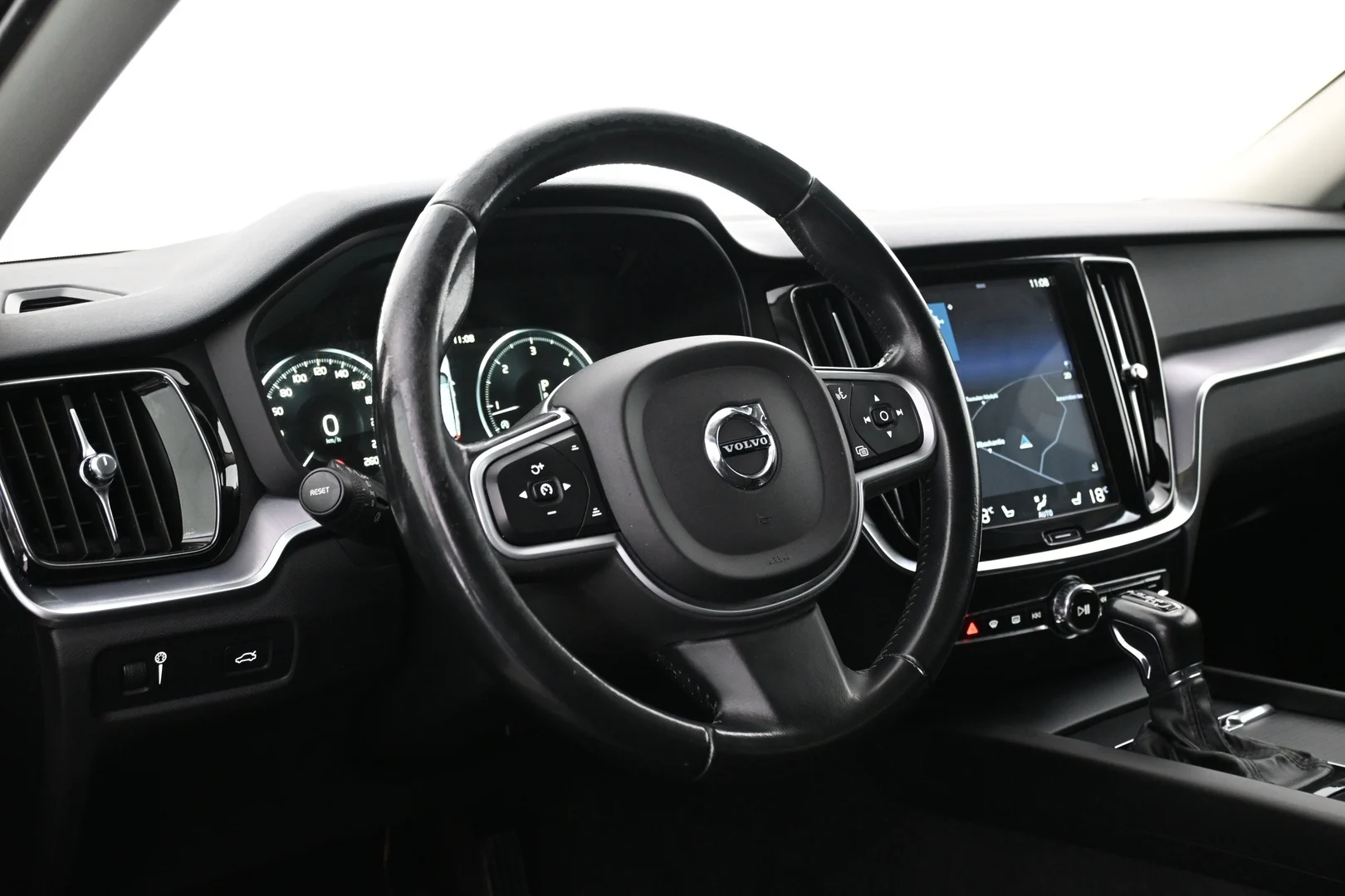 Car Image - 7A0xCciSkDr8QOfvVRblFs