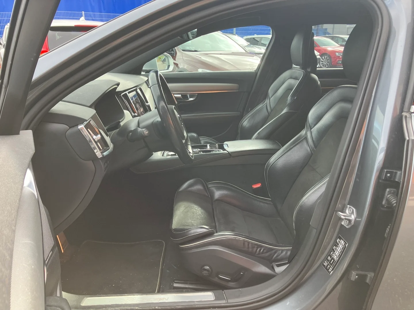 Car Image - 7HuZcvr6L78gO8b8aZpJUm