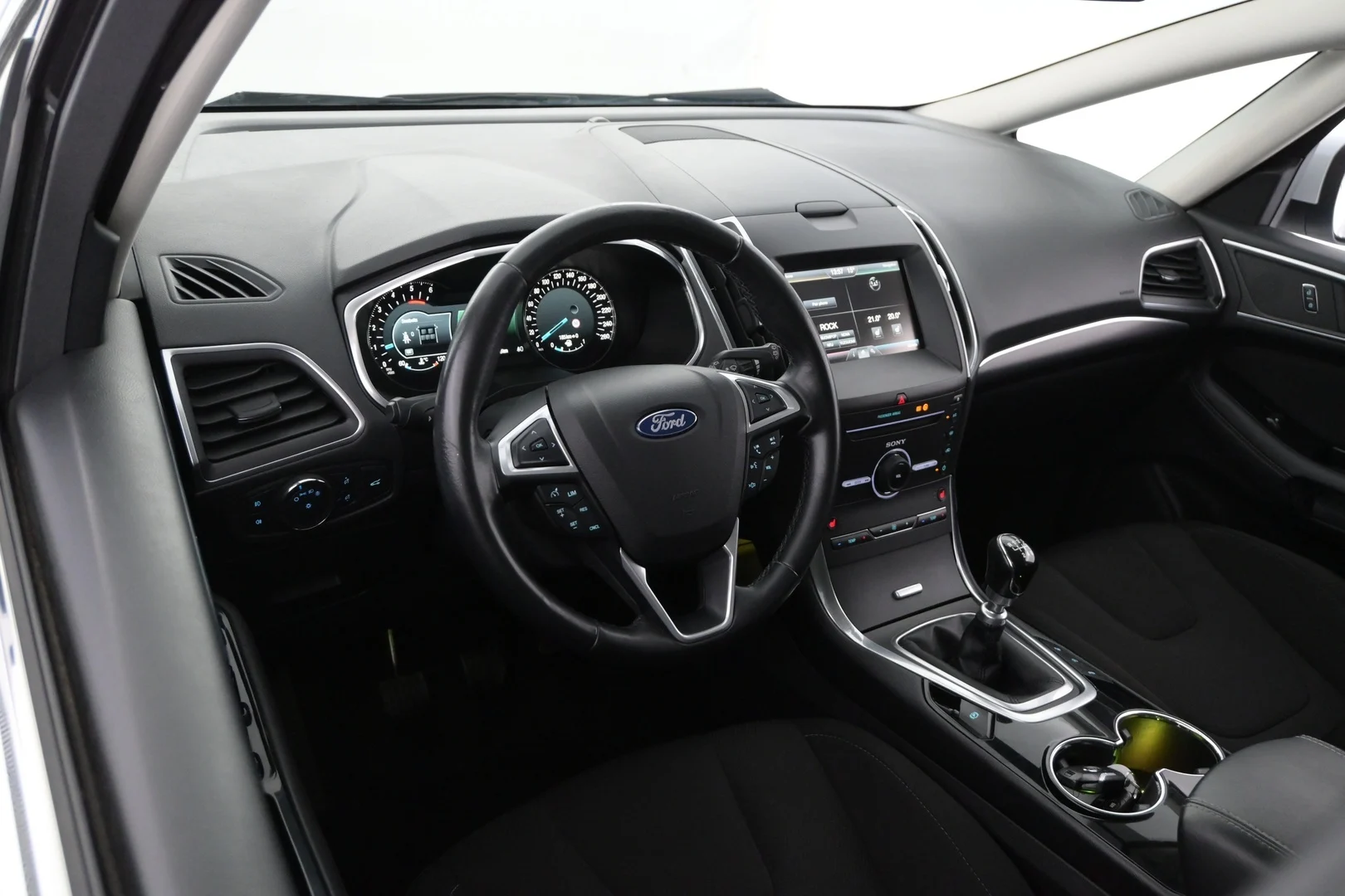 Car Image - 6unxdXgFVHVSdiFE5FDdz5