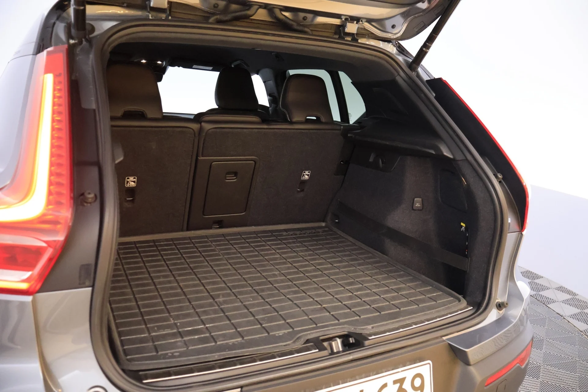 Car Image - 3xgwtNw15D40v70gs6snpl