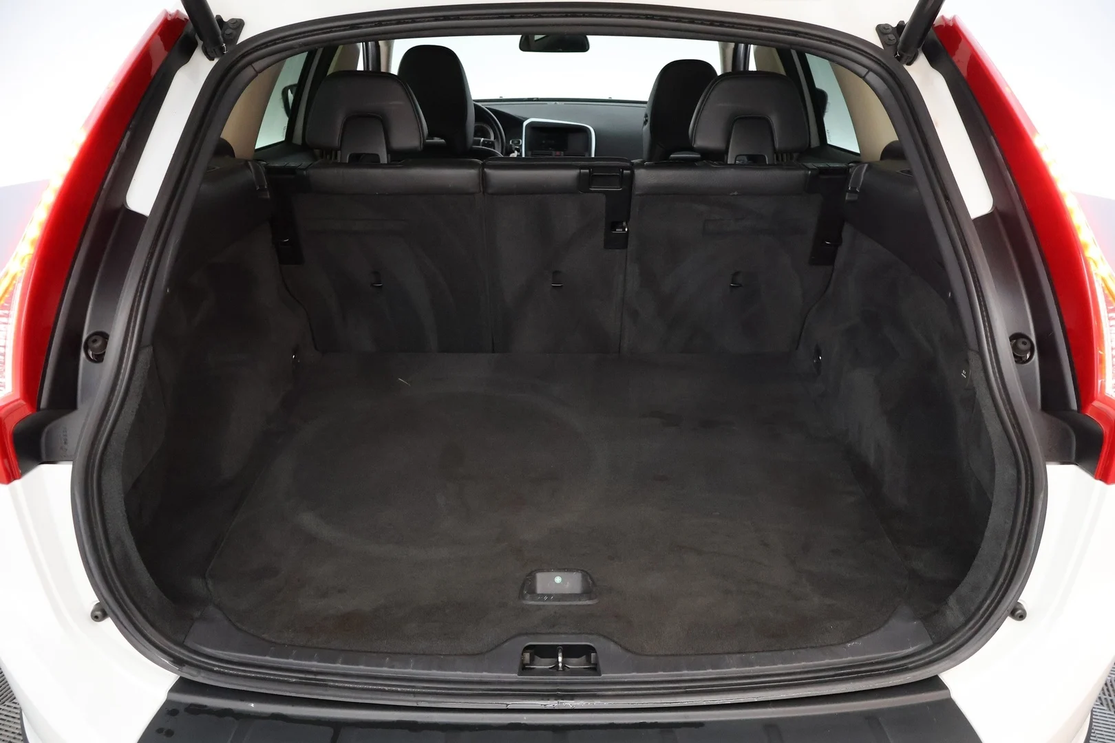 Car Image - 1sYHpltLxXCpxyI7WUO2Uj