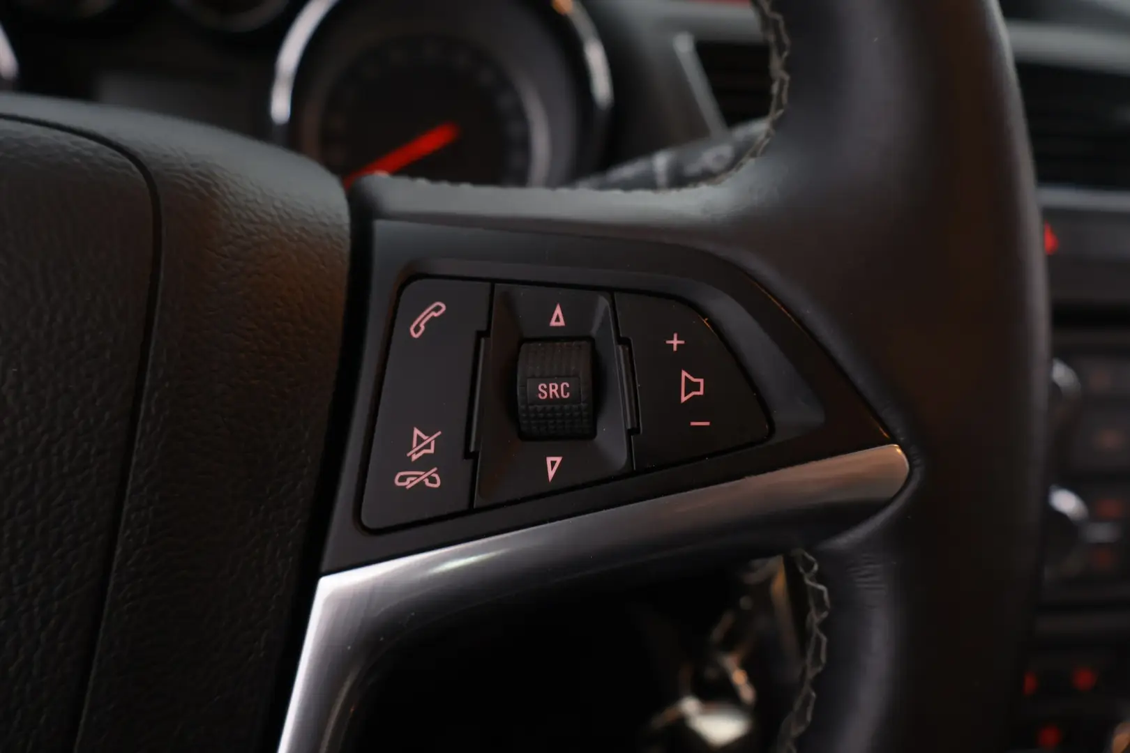 Car Image - 4AVBdKhHzz2rVGp1CdYfW9