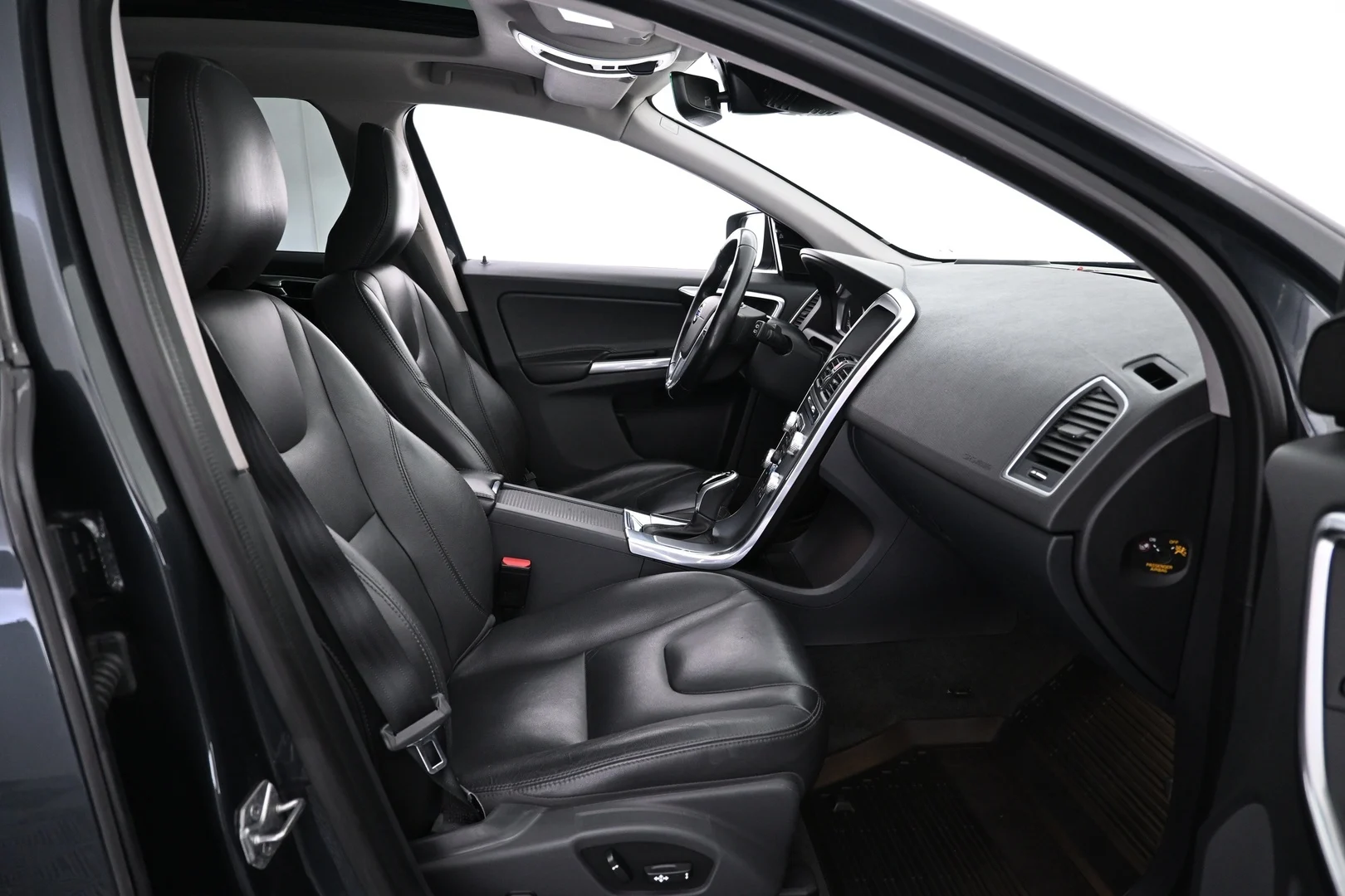 Car Image - 2o9IbDChBWkuKmL8wBhniU
