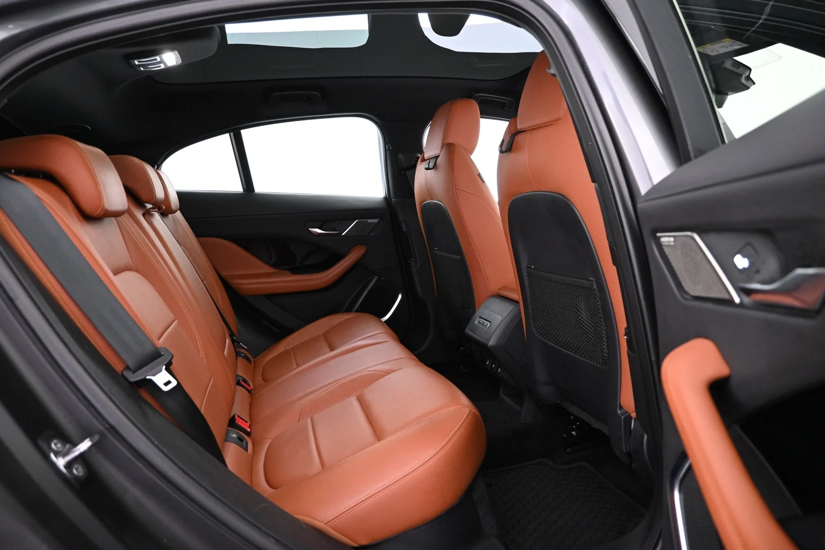 Car Image - 2BmAOpMsEOq77w1SjsHG8t