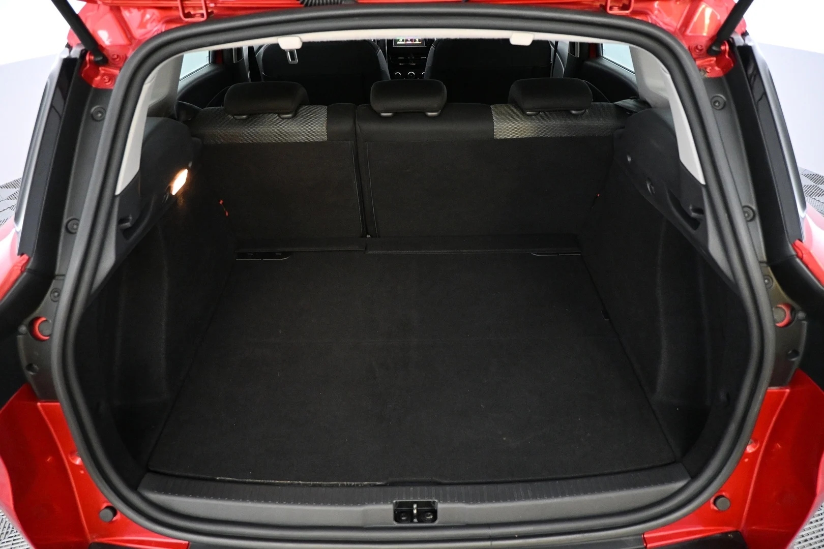 Car Image - 3DyDAn1jRCwSxbebKgs7RX