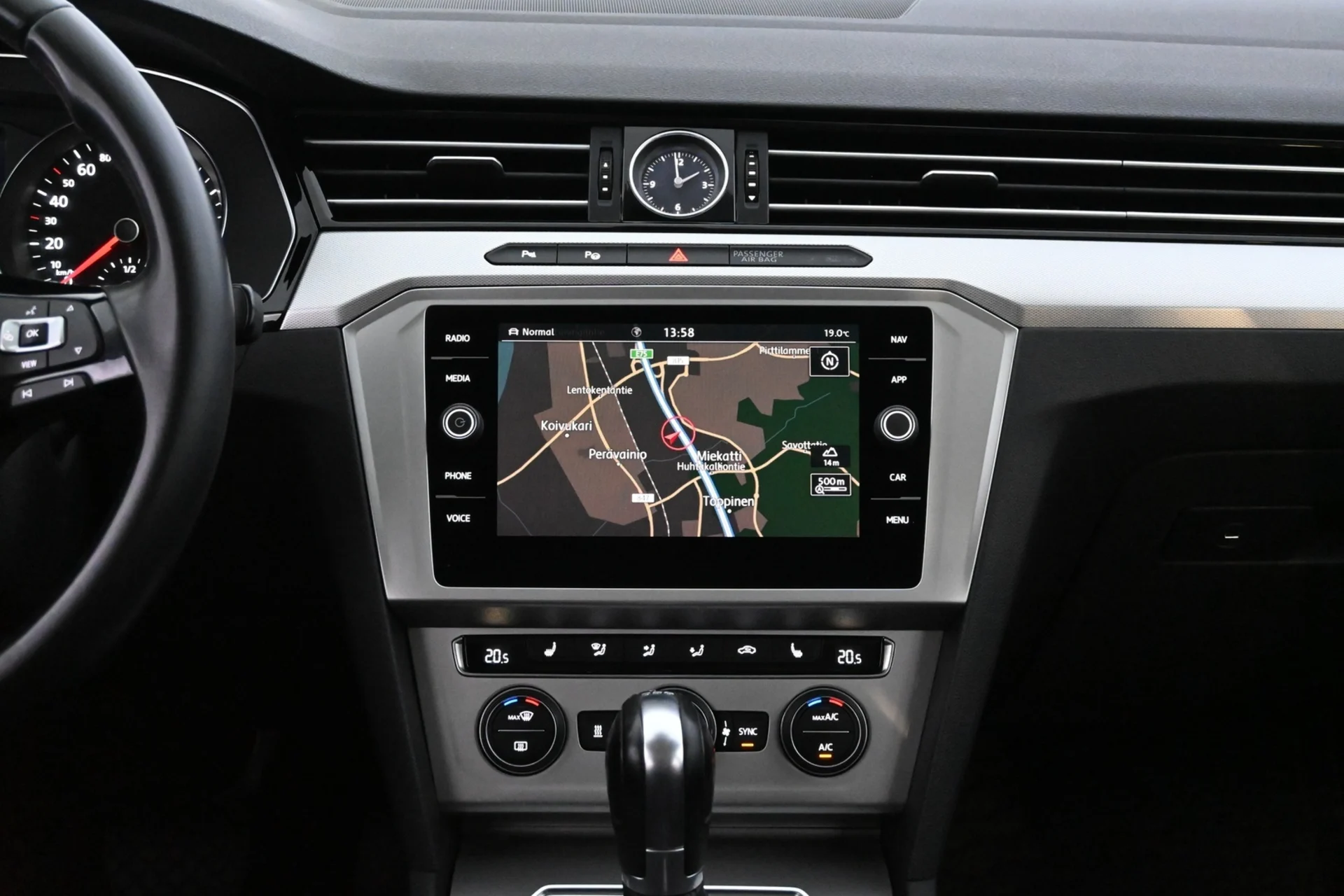 Car Image - 1hdjWm7kTYyUF1vHmXqQly