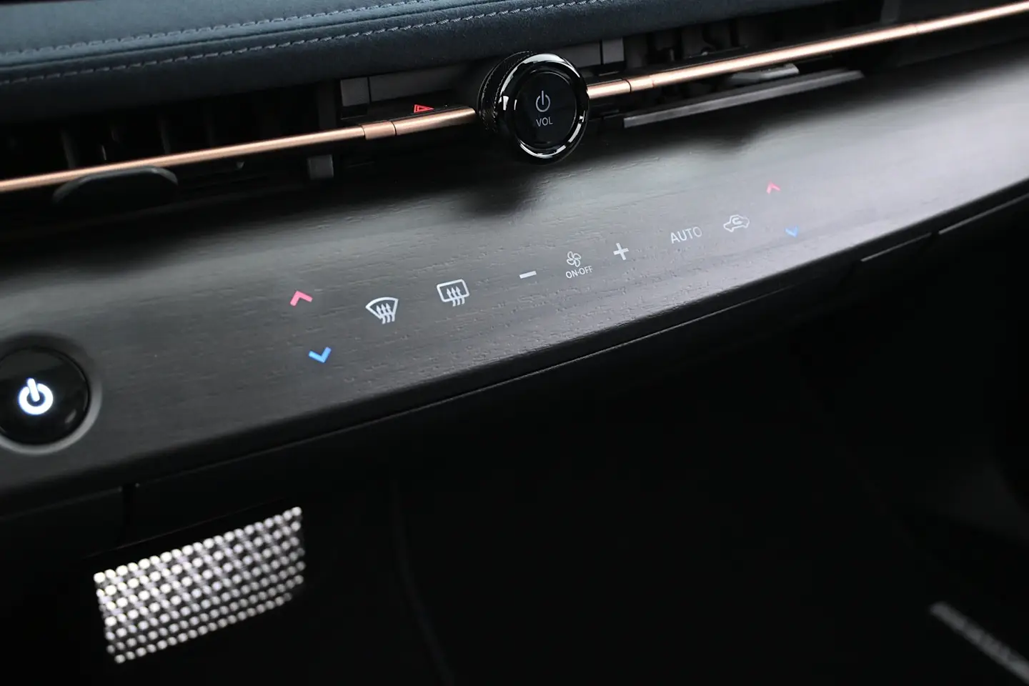 Car Image - 1xncAQwLv6vZjDpMD56oNO