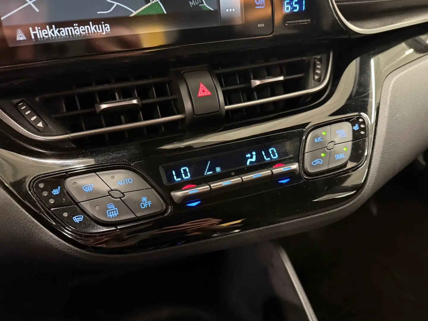 Car Image - 5vC1F4HoL8o0pDU7Kn3Pn6