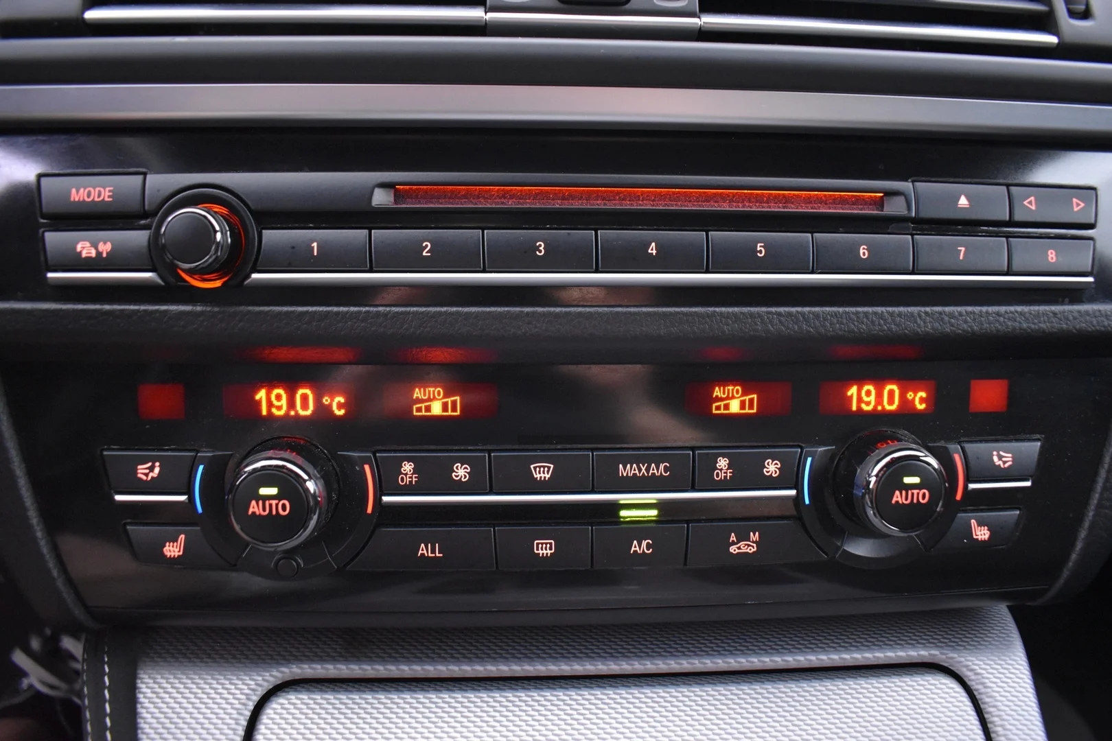 Car Image - 3172T9BsNg4KlSpvFFIU5x