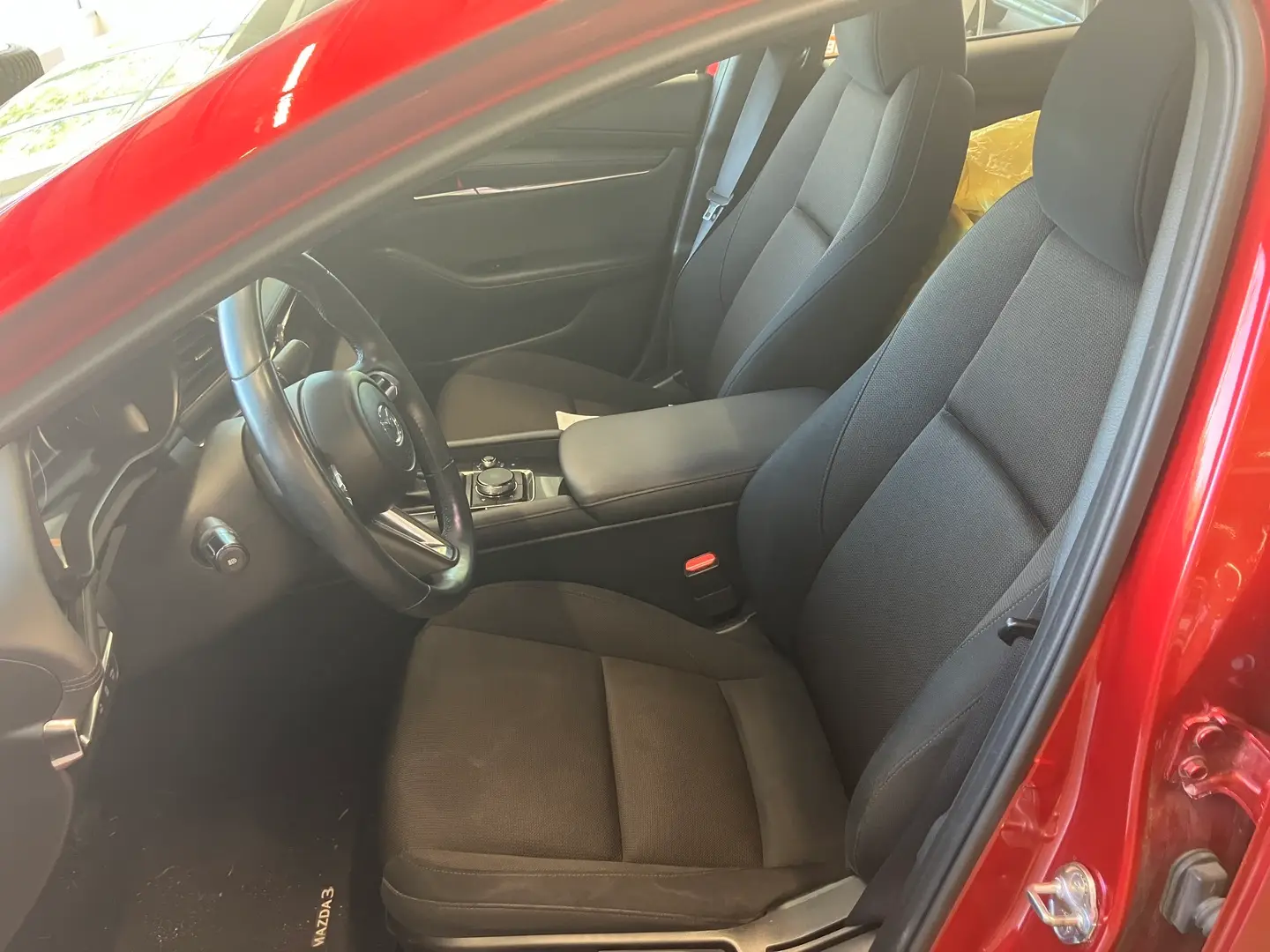 Car Image - 7HWb7JUaqwzywaLs9GBcV8
