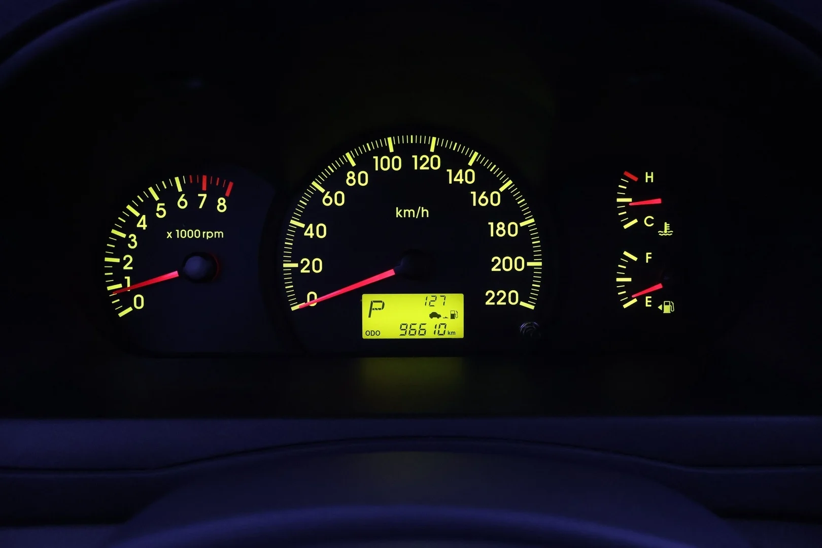 Car Image - 5AUbjhXveid4EnXS2DOsW1