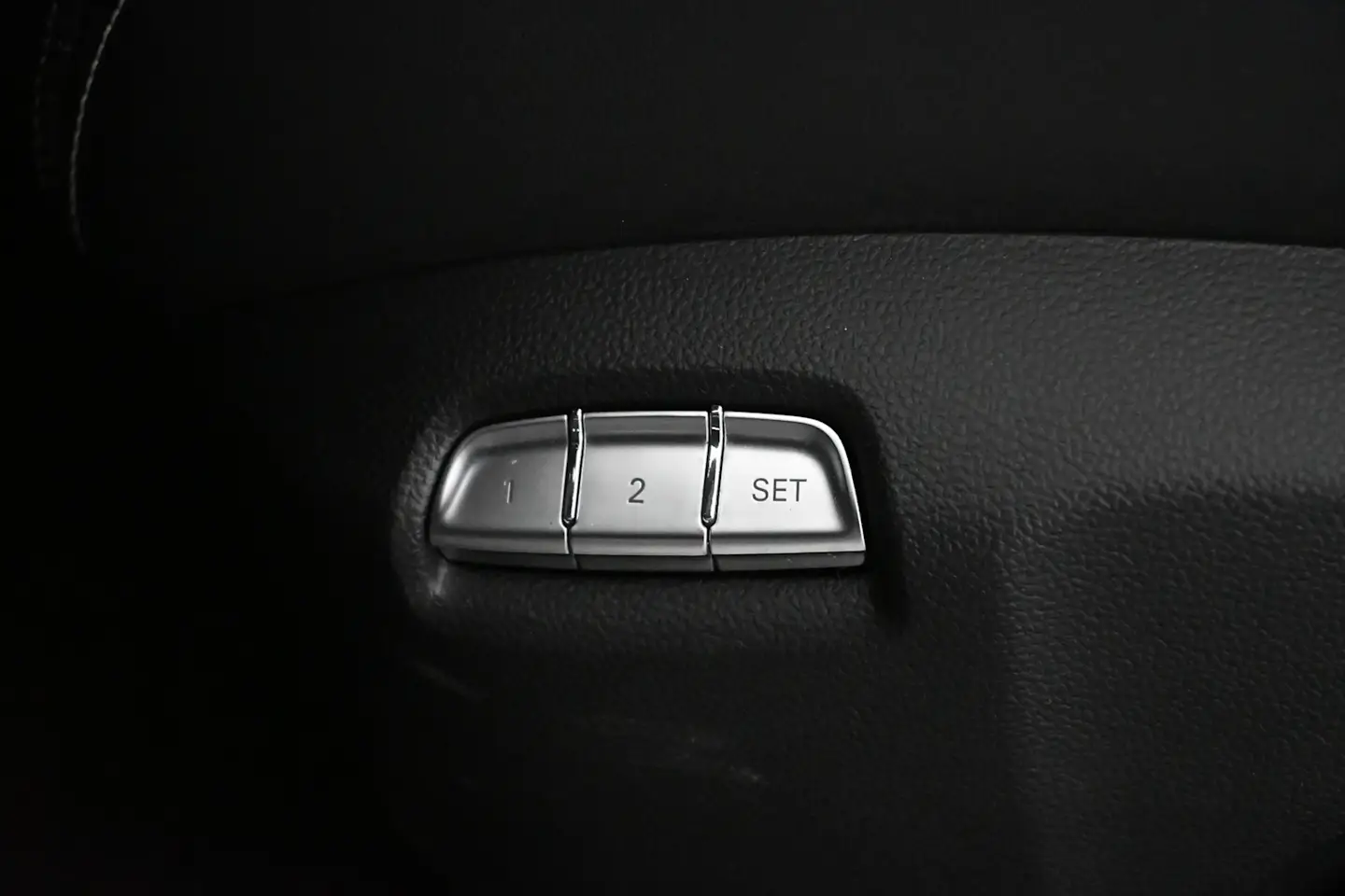 Car Image - 69LJomiea3AnIrCIJp3LnQ