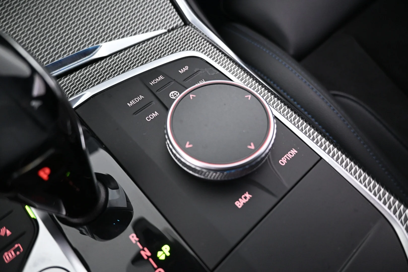 Car Image - 6Vd9XFqgCF77WKNLUTDhoS