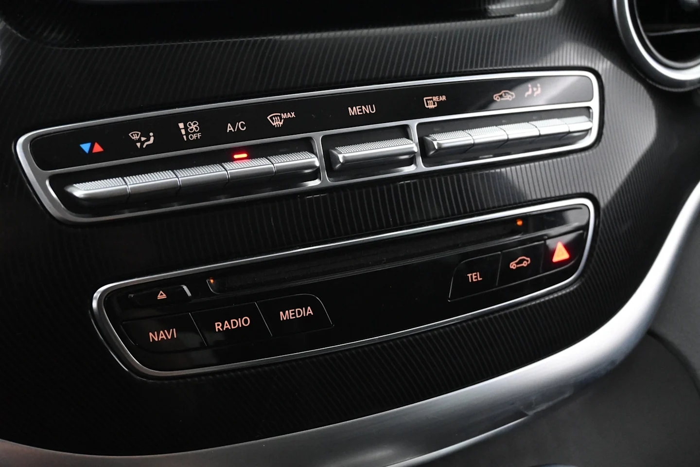 Car Image - 3d4GOmoyK8Vd9OIsp1mowk