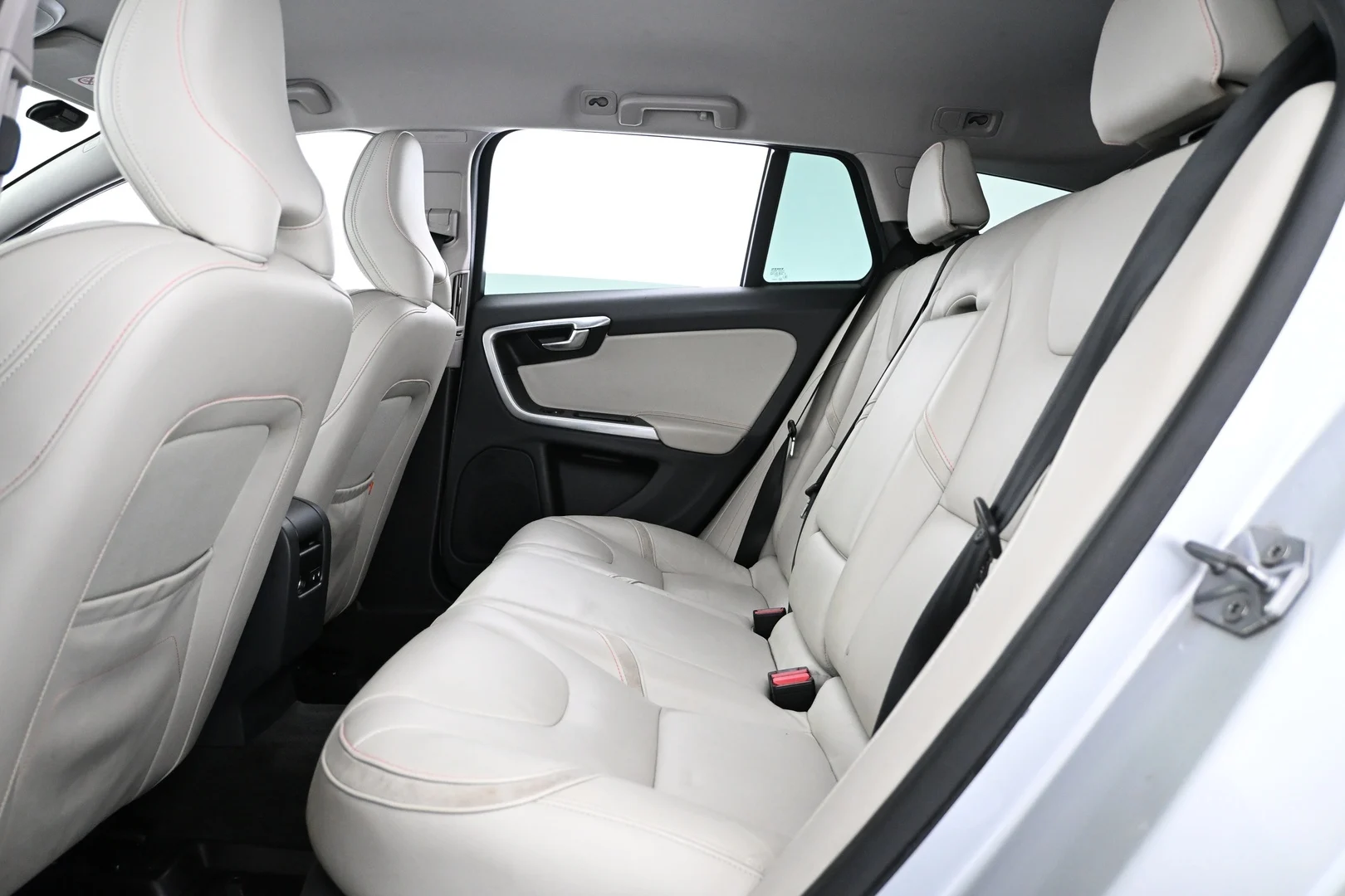 Car Image - 5k1tHa838YFAC0jkQO2Dj6