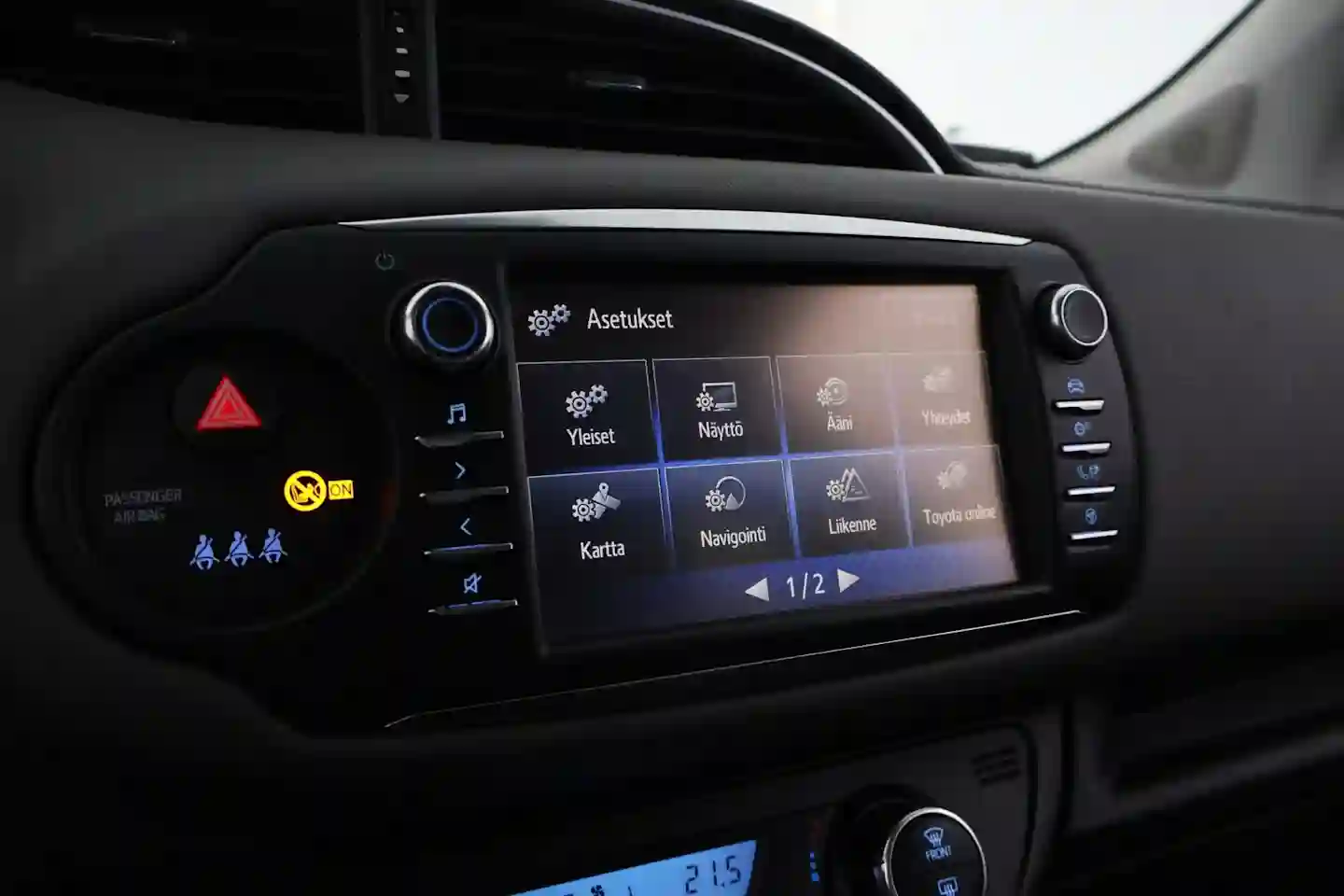 Car Image - kVxtlrVCa7sV8DR9rTwZ4