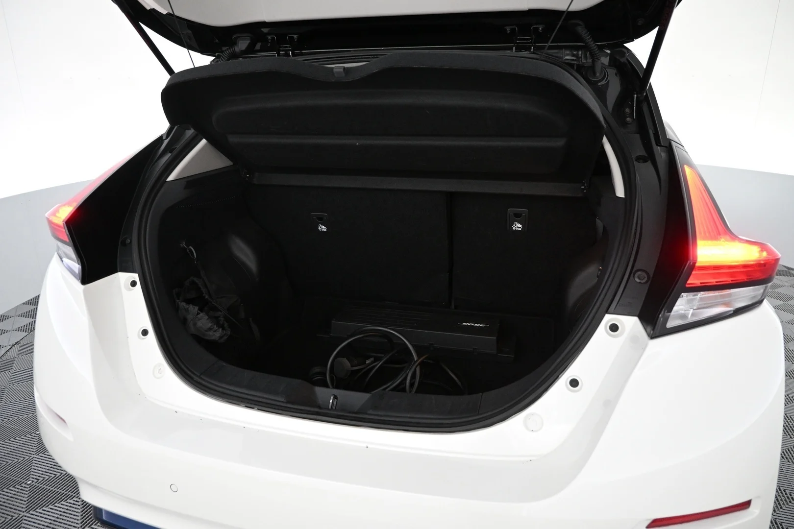 Car Image - 4PQRpwVFHKhGbVGN35LdbN