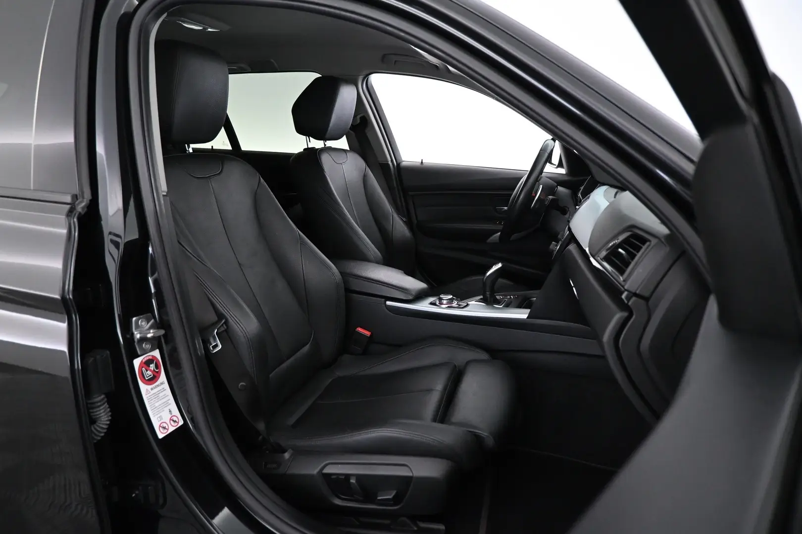 Car Image - 49xx7WQn4jc5EJMa48KAih