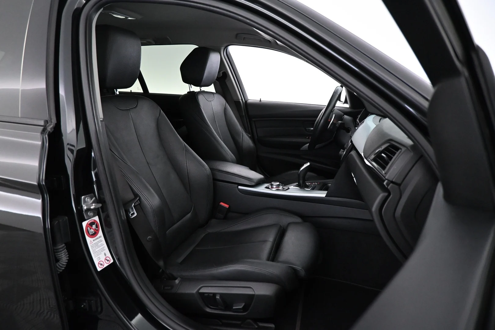 Car Image - 49xx7WQn4jc5EJMa48KAih
