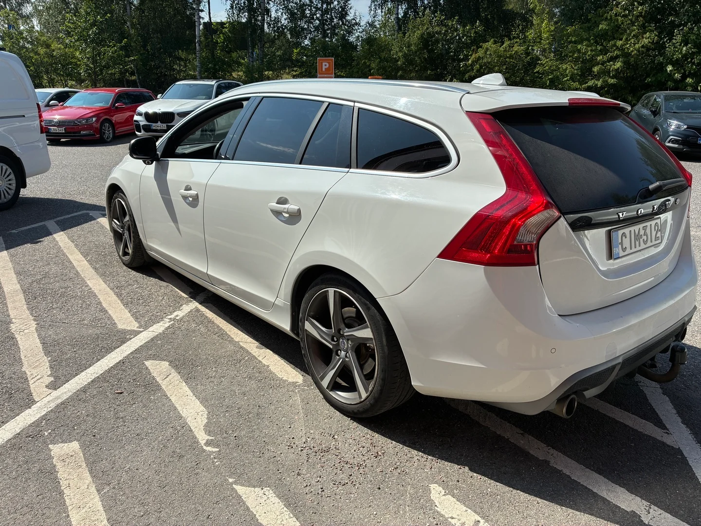 Car Image - 70vsYeYLQ1dAHVgigzXbPE