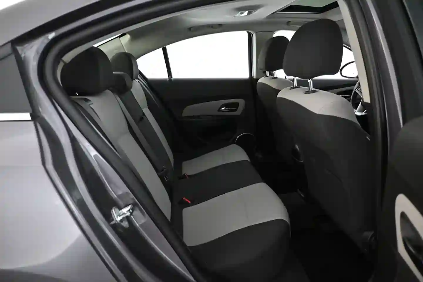 Car Image - 3k28J2OsPhugaIrLWHSPil