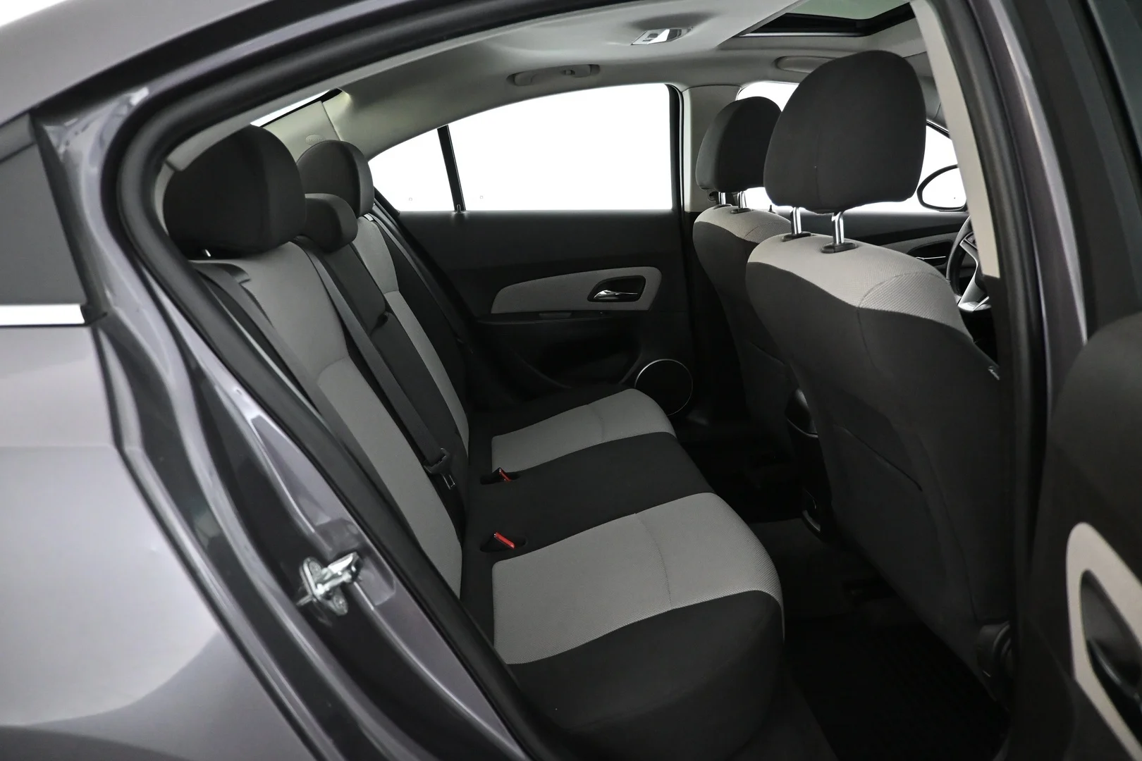 Car Image - 3k28J2OsPhugaIrLWHSPil
