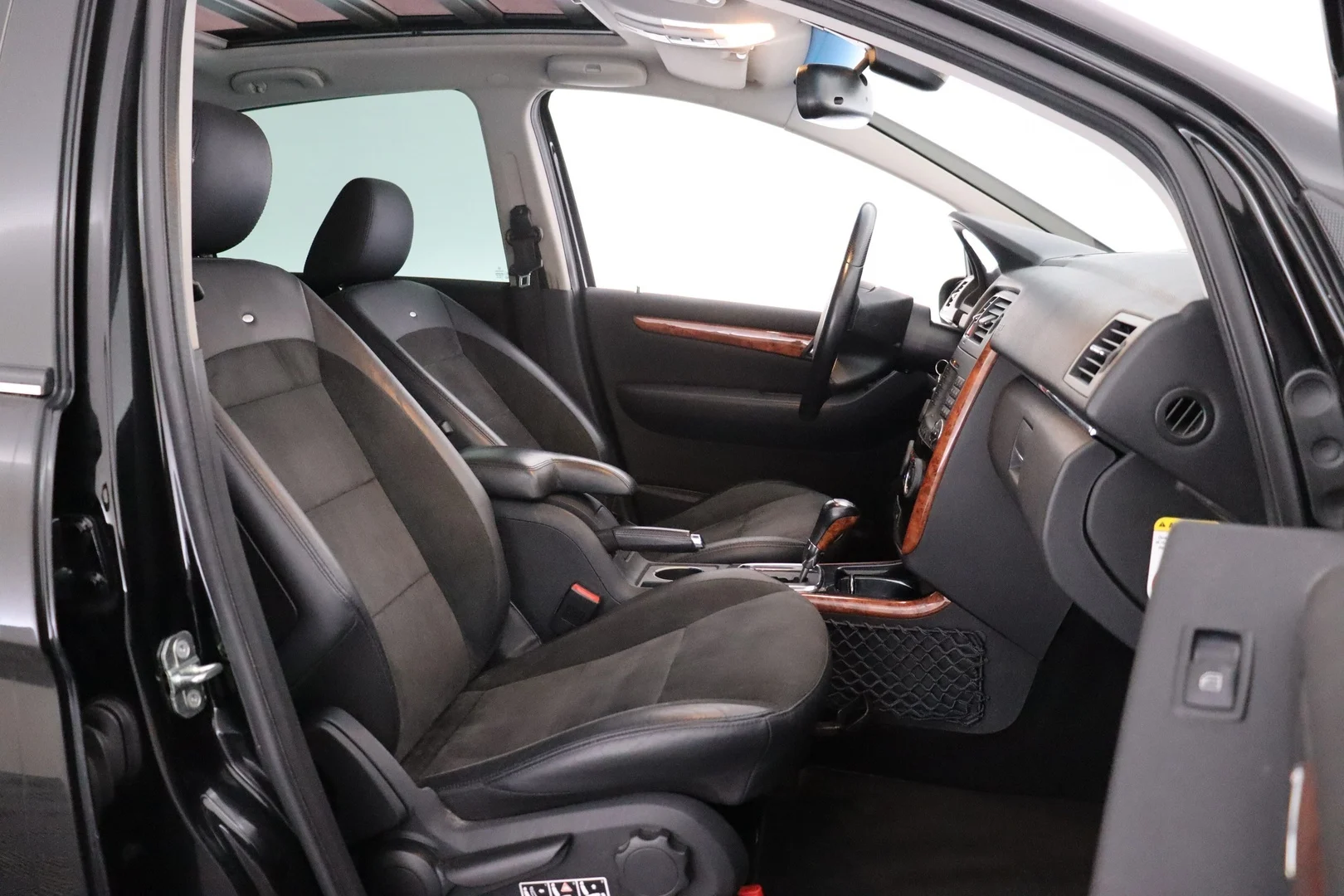Car Image - 1NnJ72bHJWsG3MYgTmXLG6