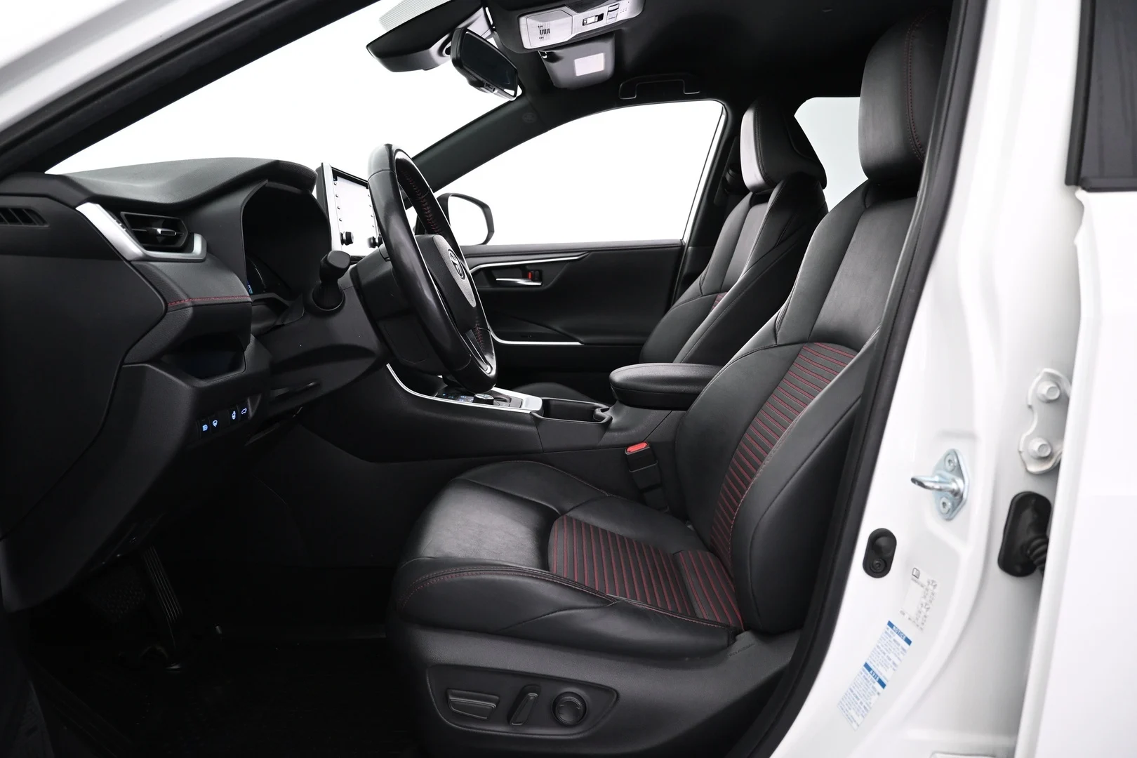 Car Image - 6XGfNjP38kYhVYduEGrIUu