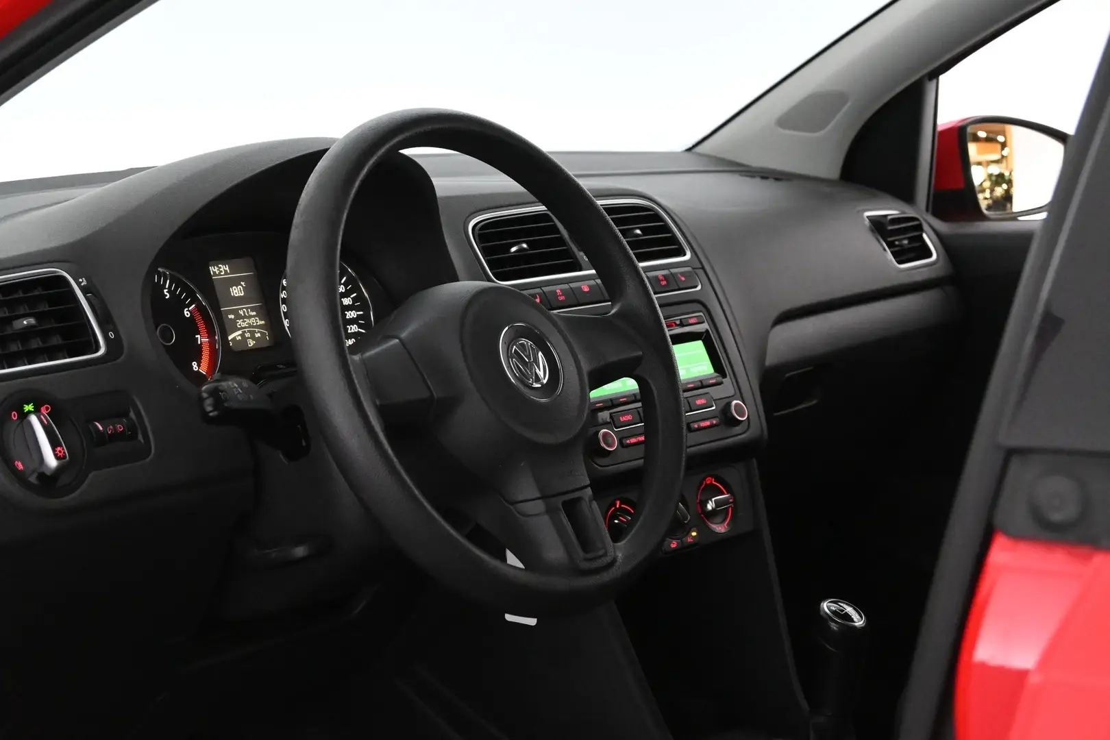 Car Image - 1x6aHRBV1AHN1sk2Y60ubs