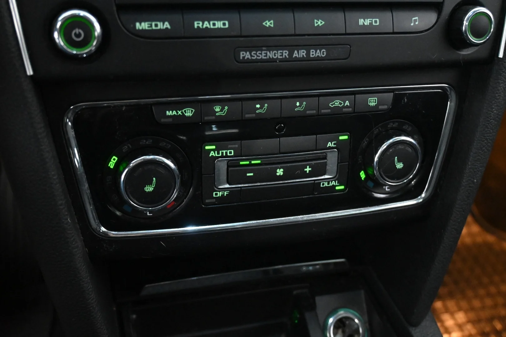 Car Image - 5NmDufYDvTQf1M67mFboRq