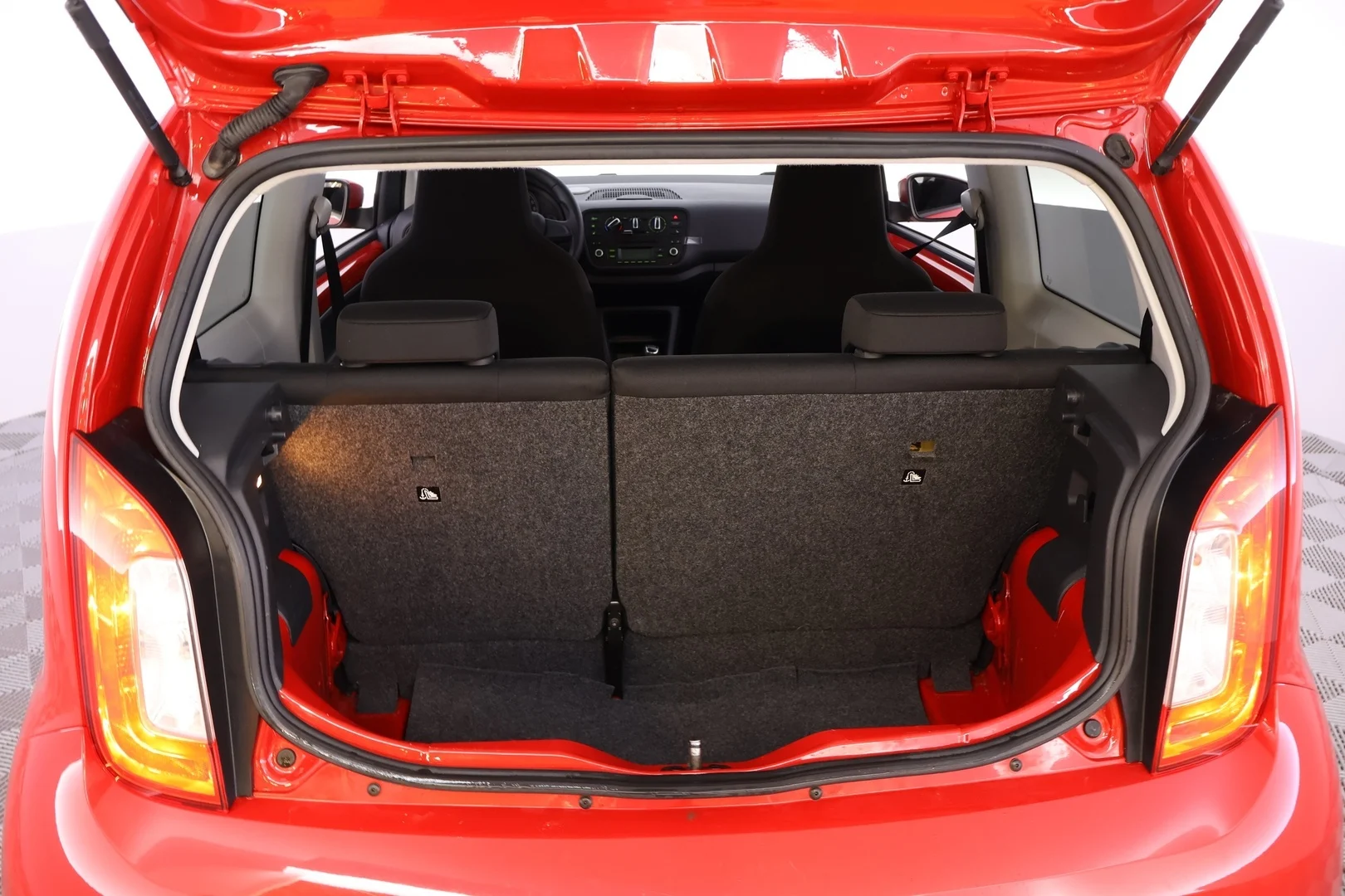 Car Image - 5v3q42EHnvqZzyDzlUO5P0