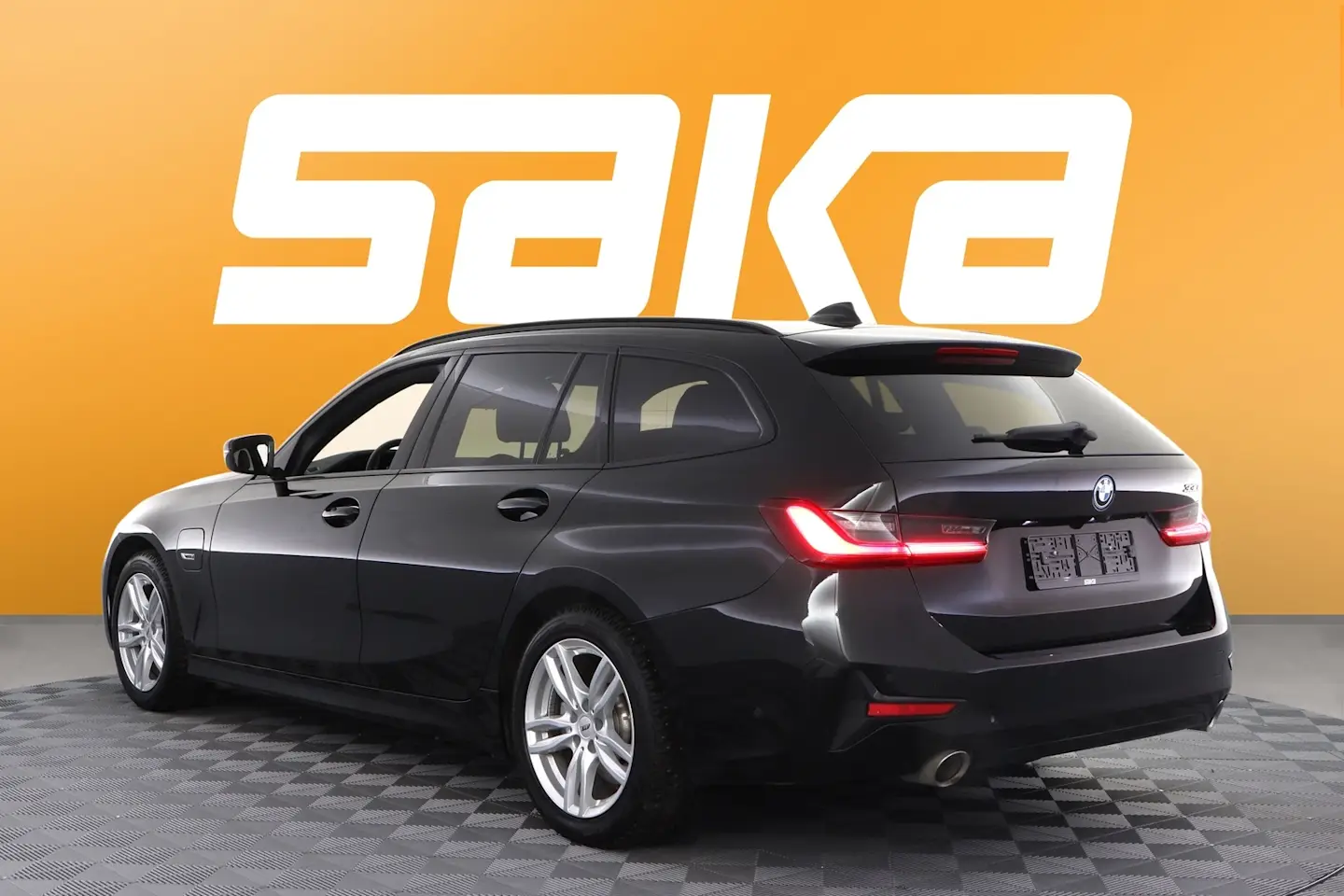 Car Image - 5M6QSCl4VVsQgaSOxDq1l2