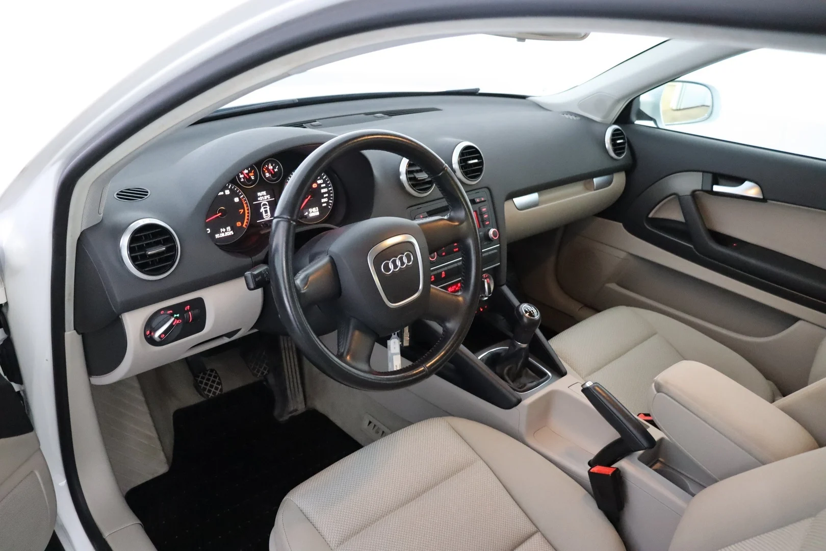 Car Image - 5R9woMYWOBFsG1Wg9tUSgF
