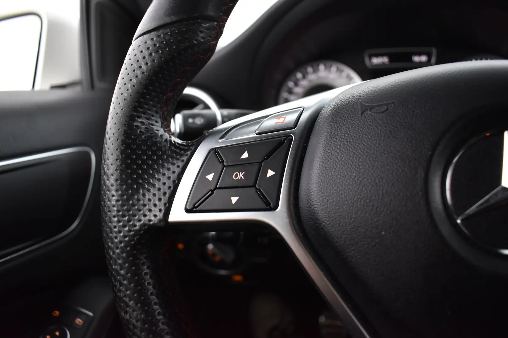 Car Image - 5mWBwxLvBokE5qA2UmRNis